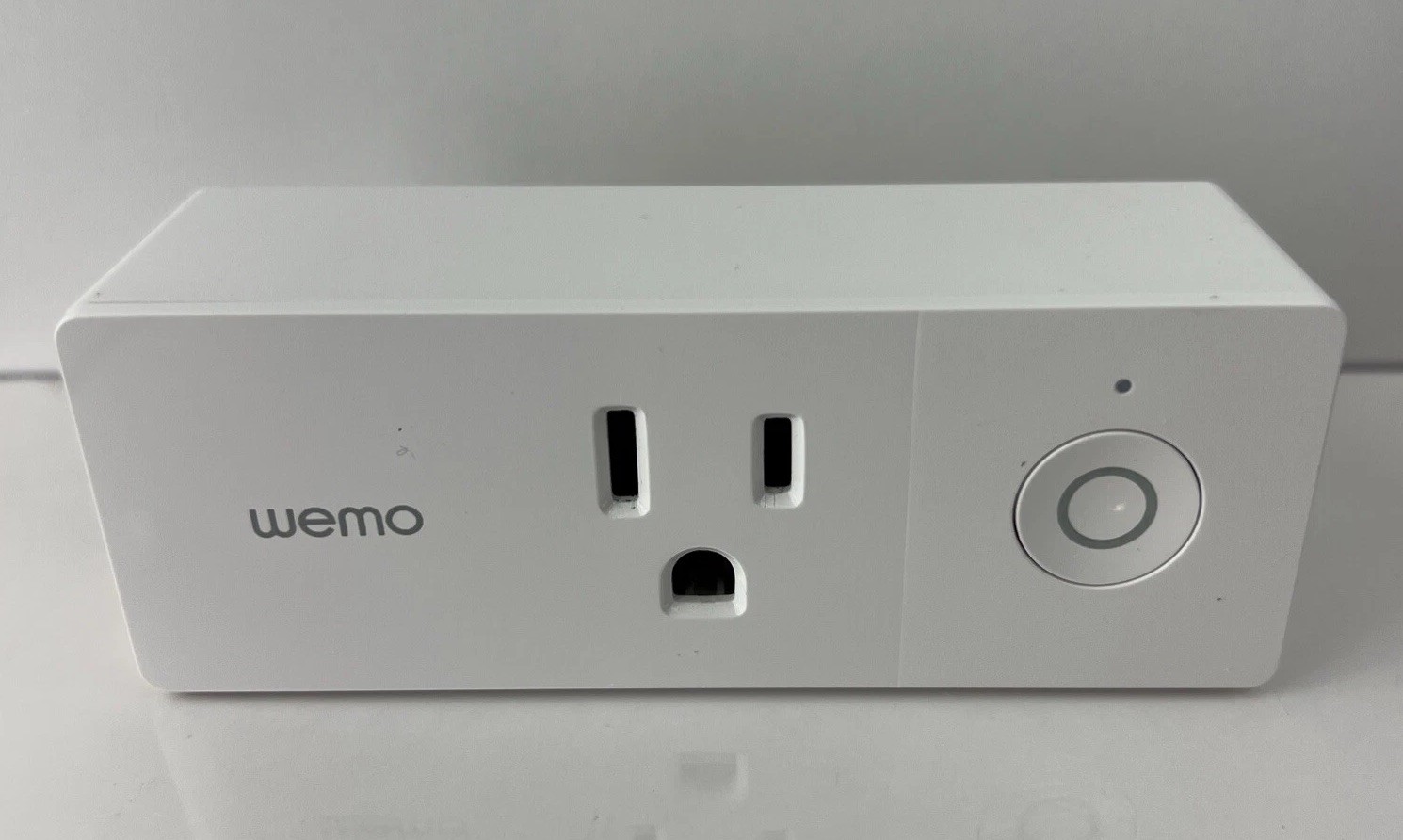 WeMo WiFi Enabled Mini Smart Plug - White (F7C063) FACTORY RESET