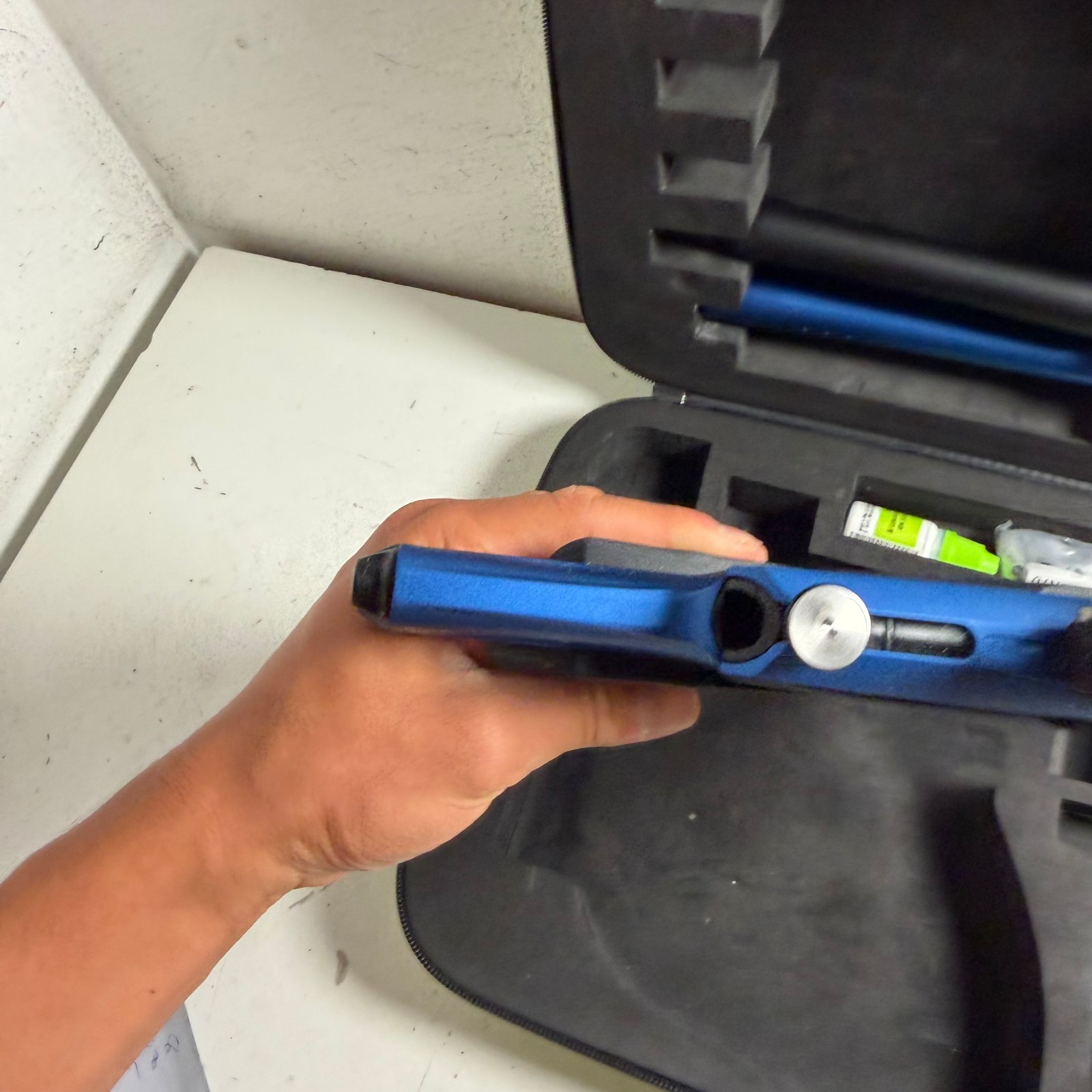 Planet Eclipse Etek 5 Blue Black 2-Piece Barrel Electronic Paintball Marker Gun