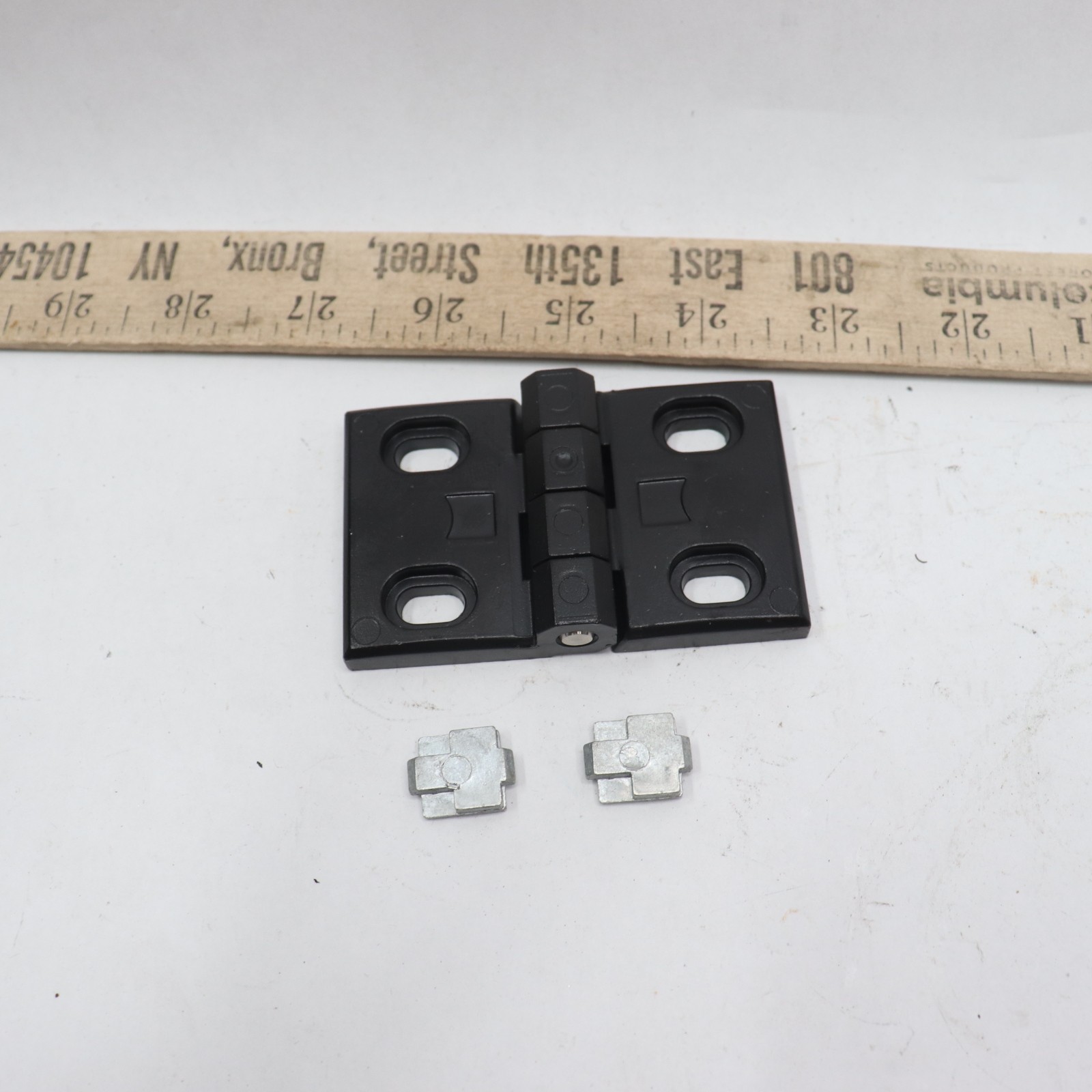RobotUnits Hinge with Centering Inserts DOR4510