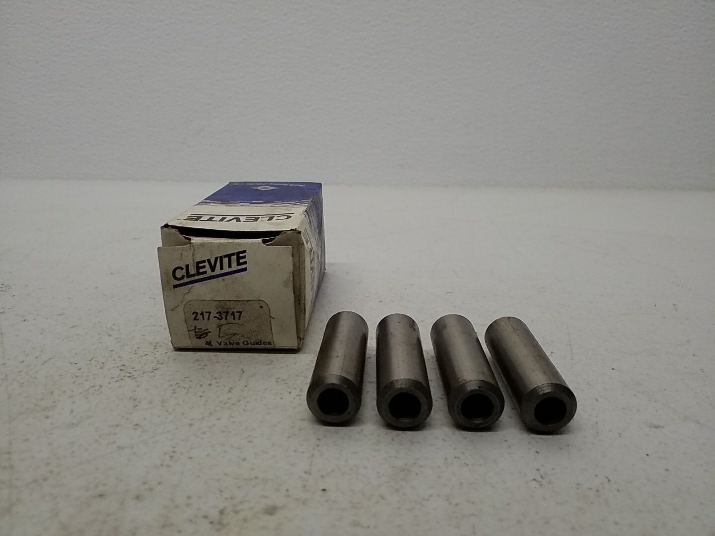 Clevite 217-3717 Valve Guides – Set of 4 – High-Quality Engine Components