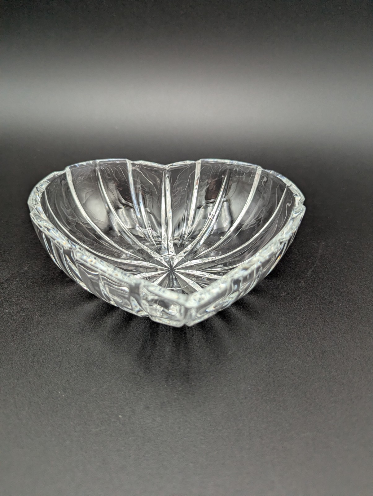 Valentine Heart 6 1/4" Bowl Dish Jewelry Trinket Love Mikasa Crystal Beautiful