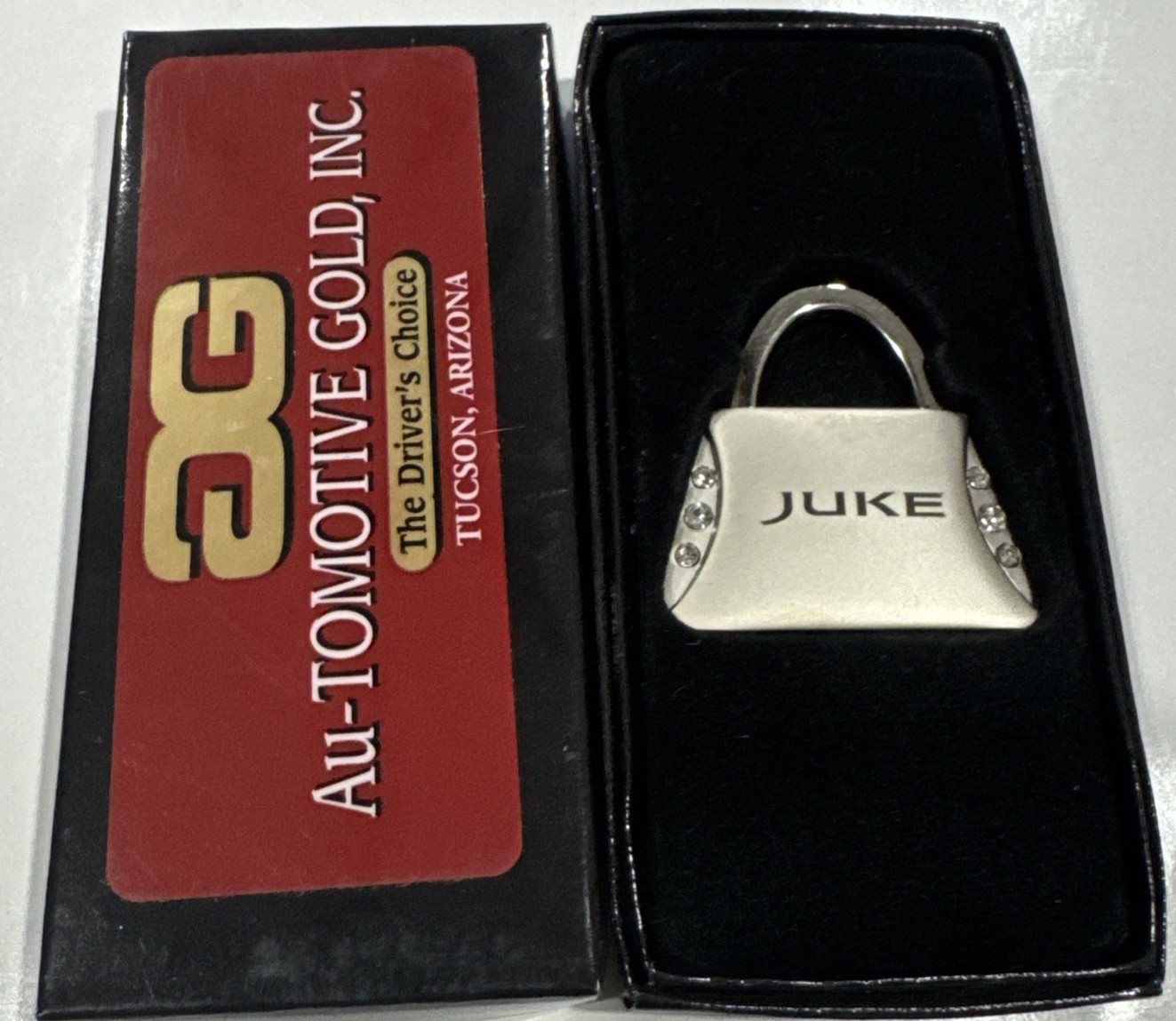 NISSAN JUKE Silver Lock Lockett Jeweled Metal Keychain NEW IN BOX