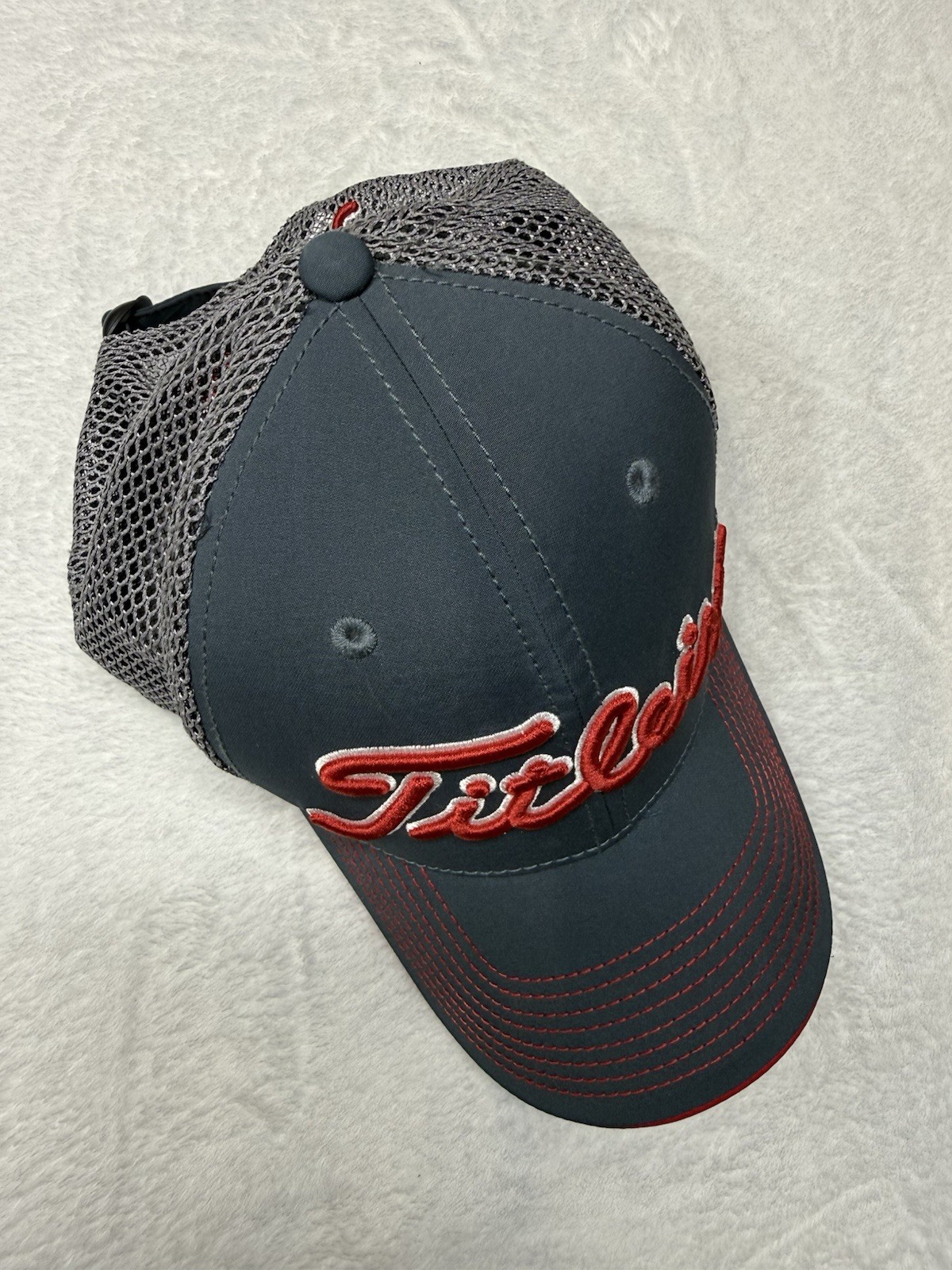 Titleist Adjustable Mesh Golf Hat Gray Mesh Back Gray Red Embroidered Logo