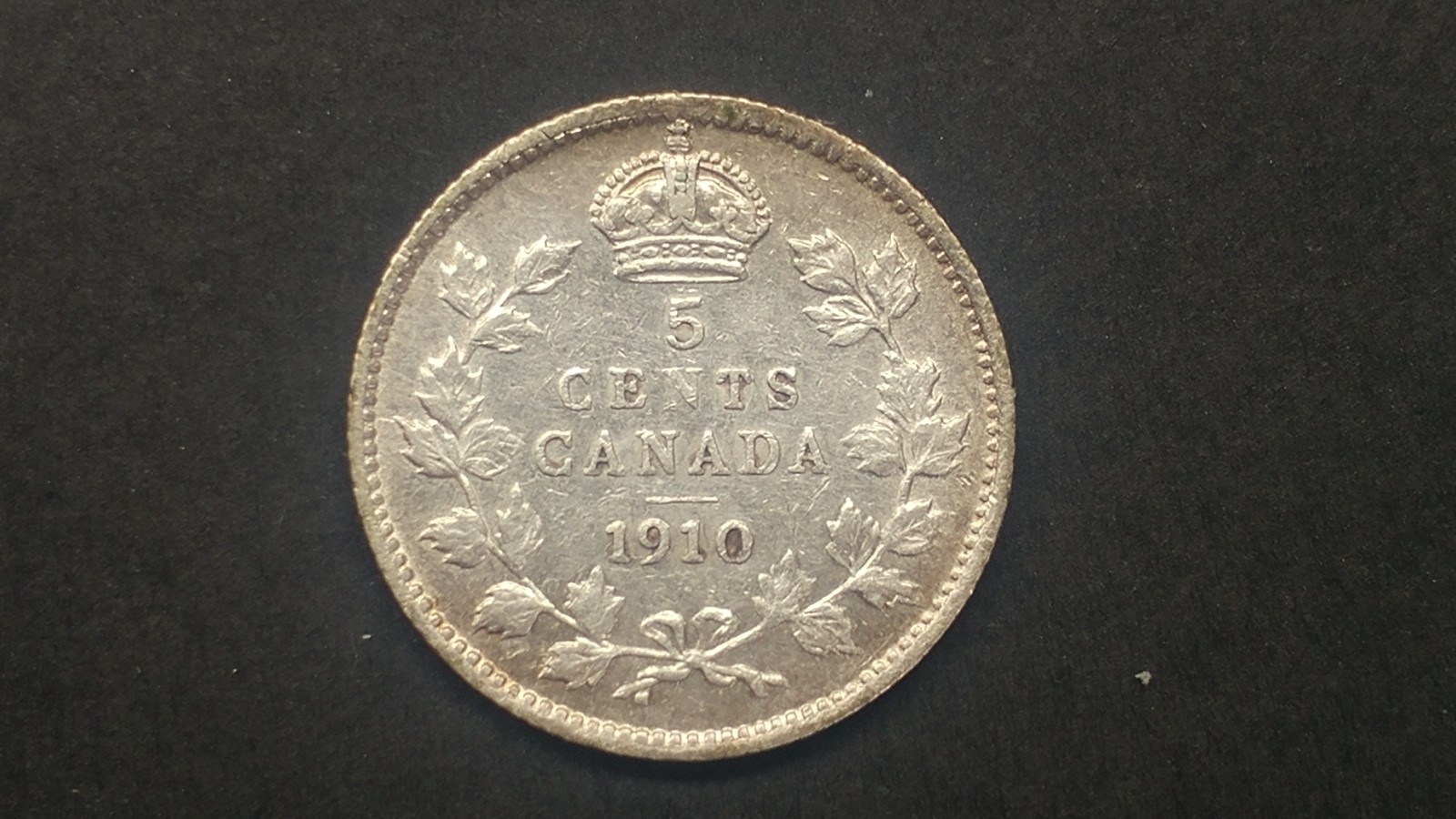 1910 5 cent Canada silver coin in EF condition