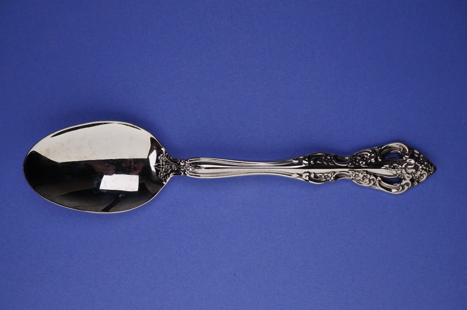 Oneida Stainless Michelangelo Pattern Cube Logo Place/Oval Soup Spoon 6 1/2"