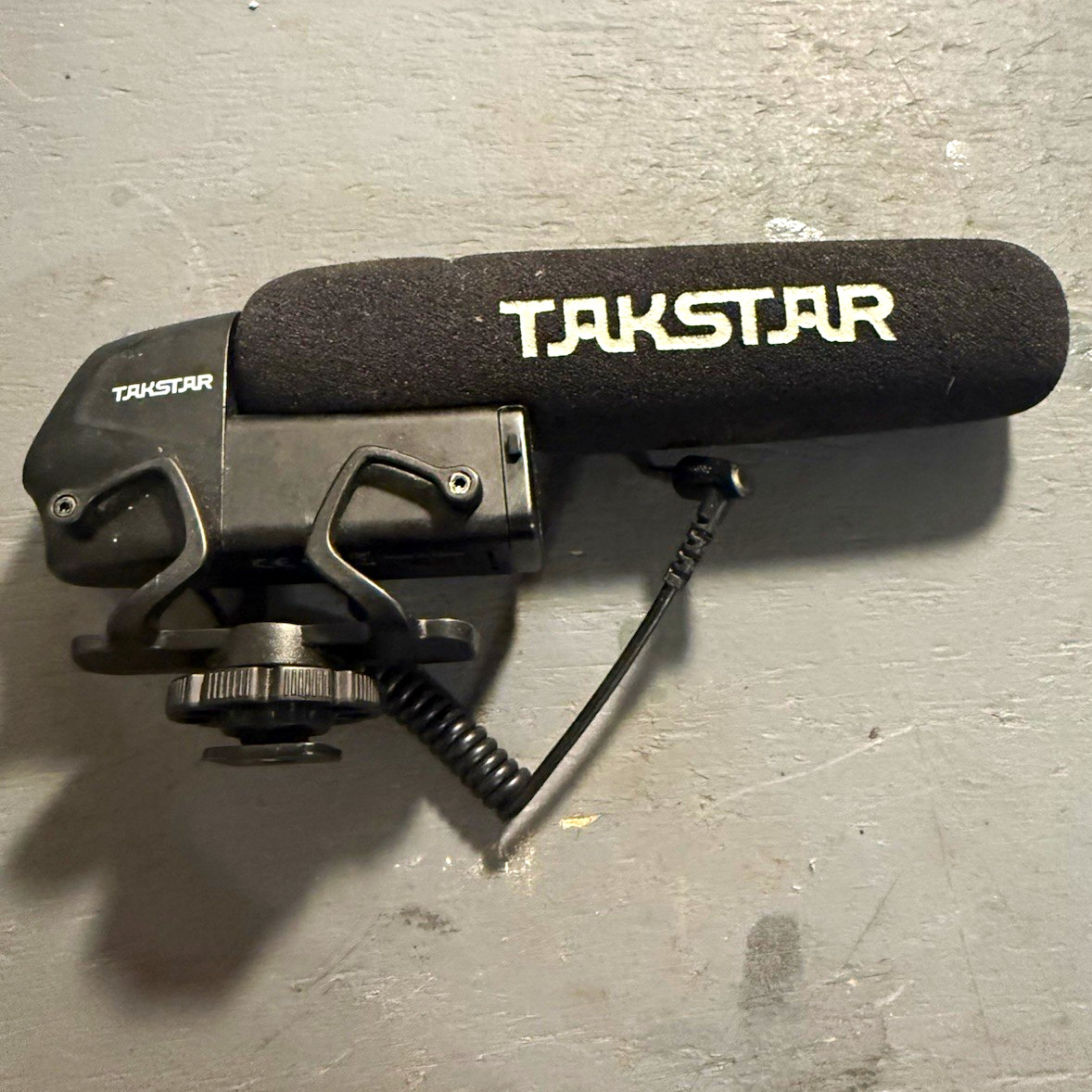 Takstar SGC-600 On-Camera Shotgun Microphone Shock Mount 3.5mm TRS Shoe