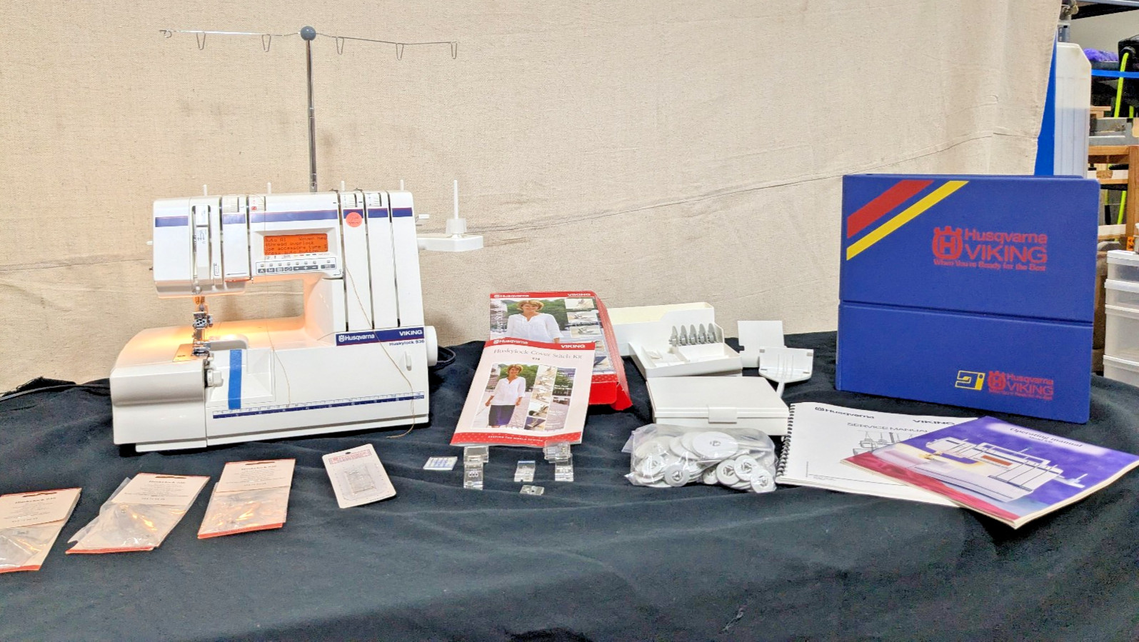 Husqvarna Viking Huskylock 936 Serger Cover Stitch Kit Manuals Feet & More