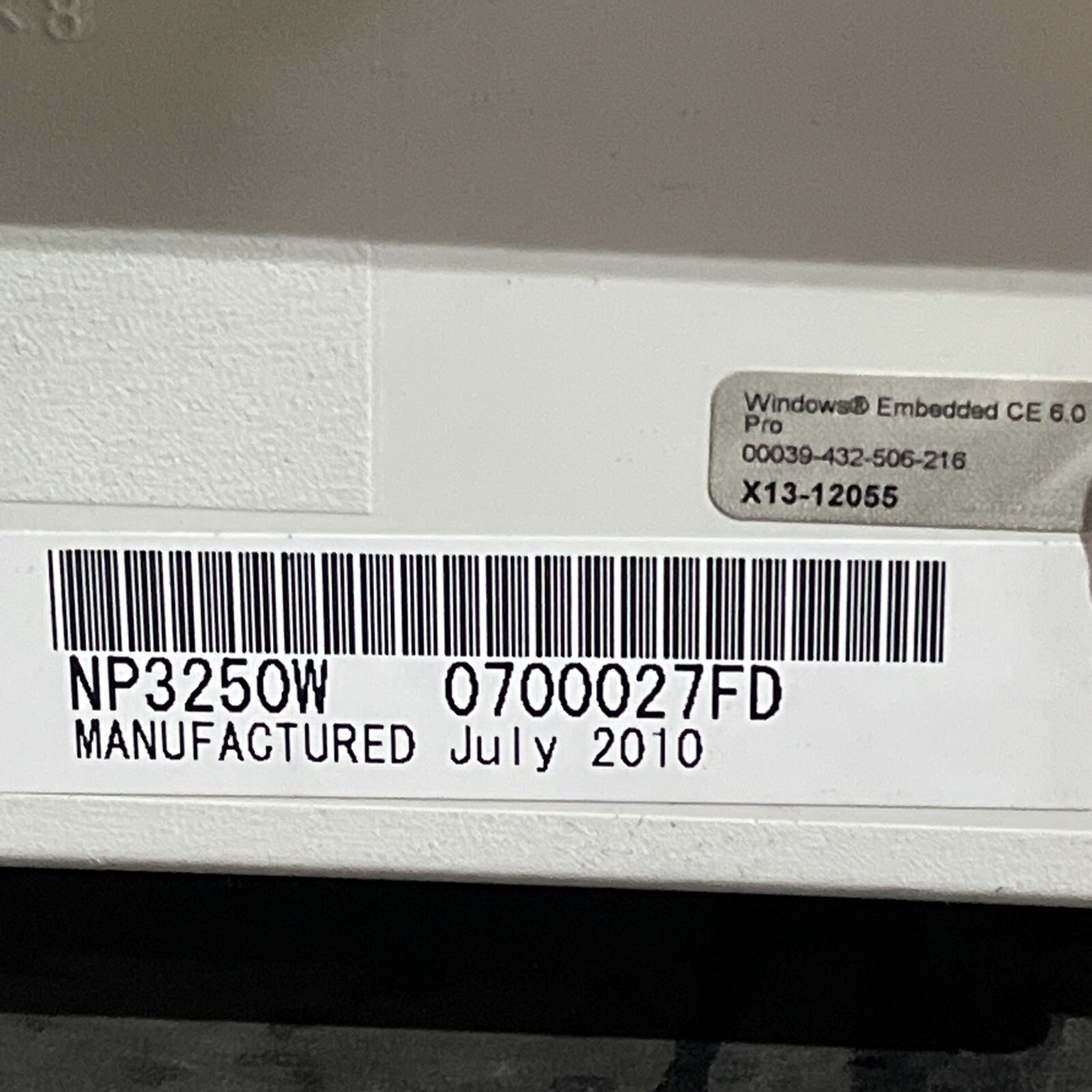 NEC NP3250W LCD PROJECTOR W REMOTE