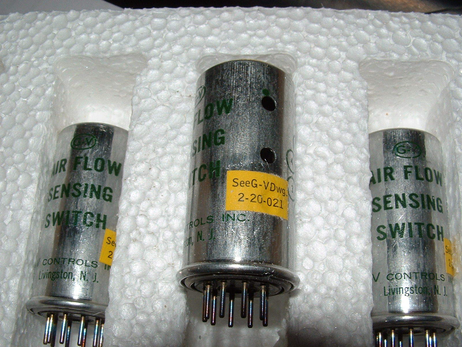 G-V Controls inc airflow sensing switch FSX-3103 9 pin sensor 2-20-021 115N01T