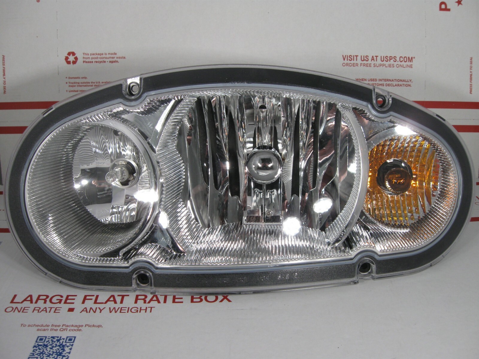 BOSS PLOW DRIVERS LIGHT LENS REFLECTOR "ONLY" "WITH BULBS" MSC11103 2008+ SL2