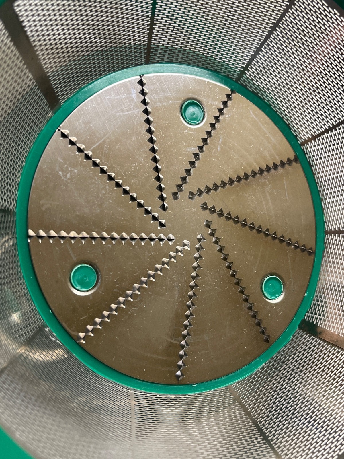 Juiceman 211 Strainer Filter Basket w/ Cutter Blade