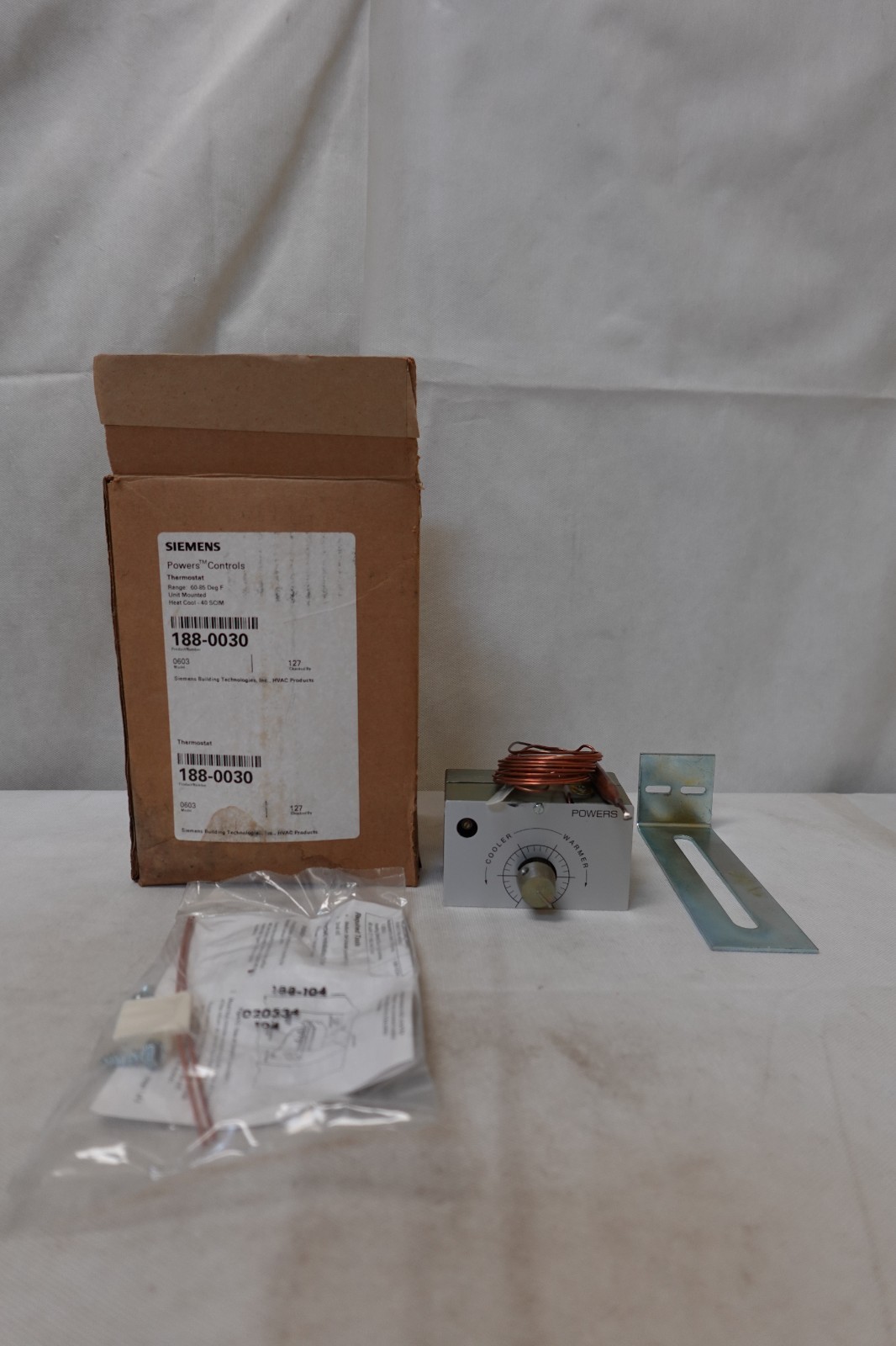 Siemens Powers 188-0030 HVAC Thermostat 60-85 Deg F Range Heat/Cool - 40 SCIM