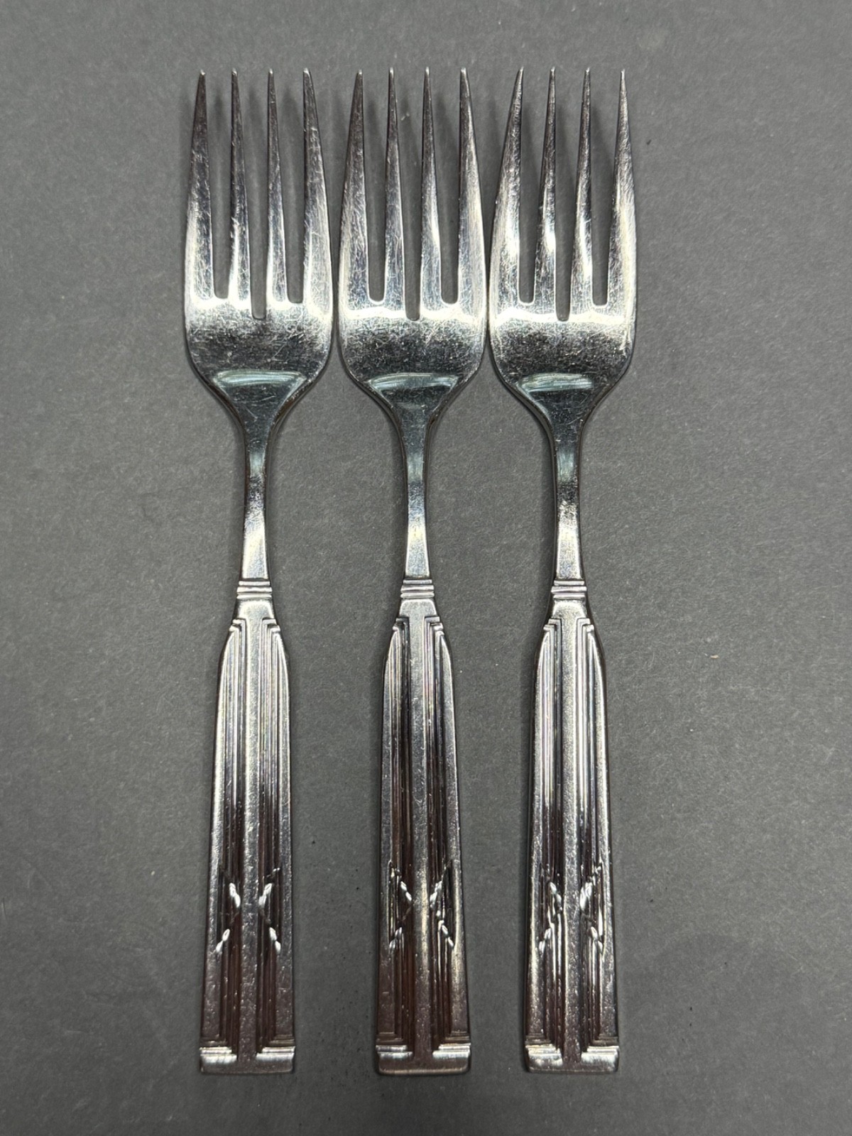 SUPREME by TOWLE SOUTHWEST Salad Forks Korea (Set of 3) Geometric PreOwned VGX