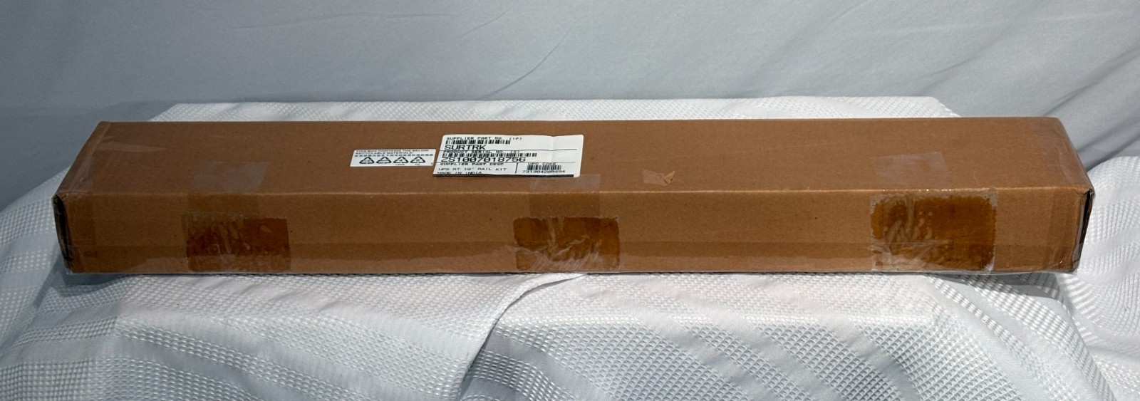 APC SURTRK Tower to 19" Rack  Conversion Kit for SMART-UPS RT  UPS Backups