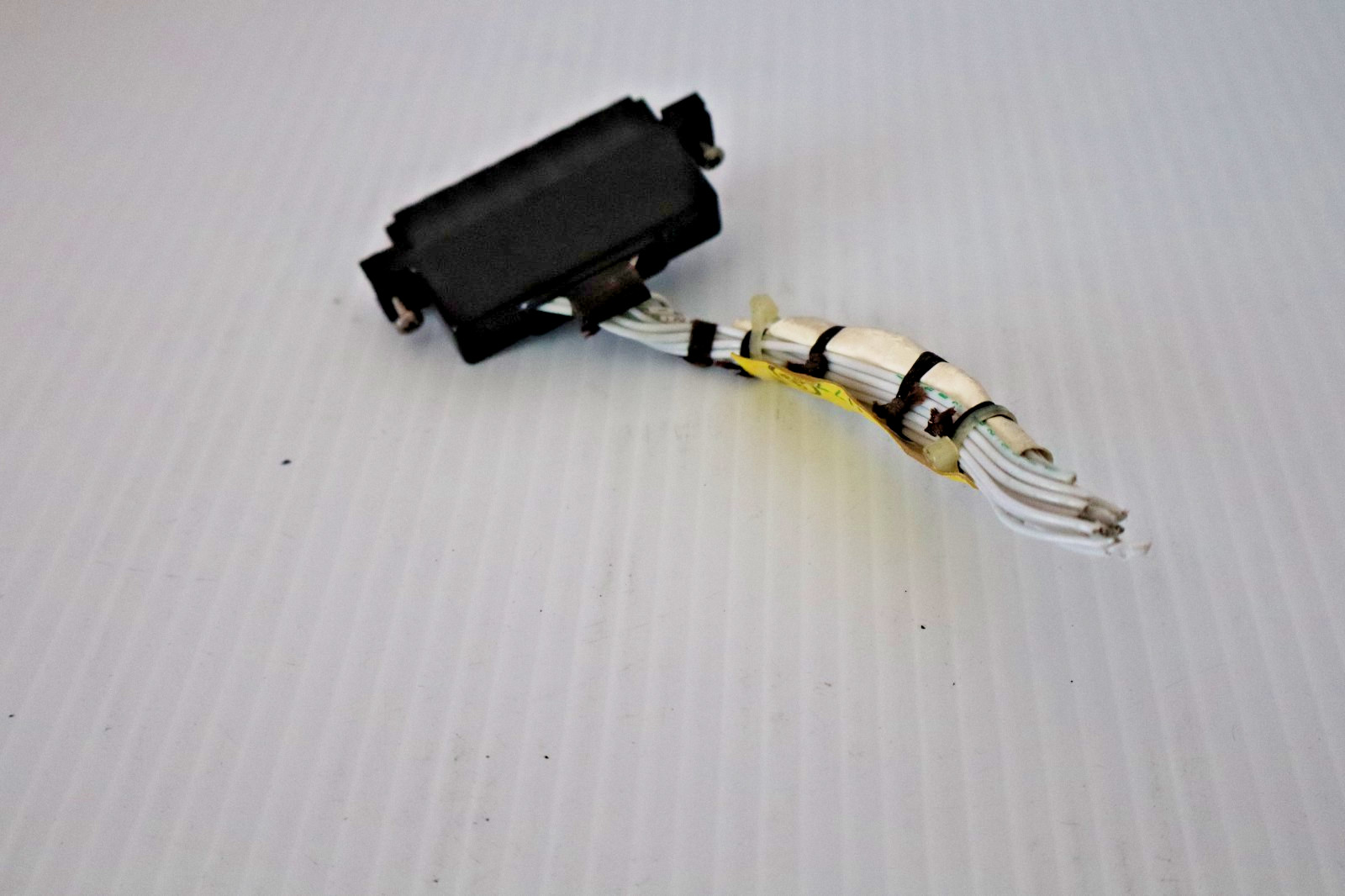 Bendix King KN 63 DME Connector