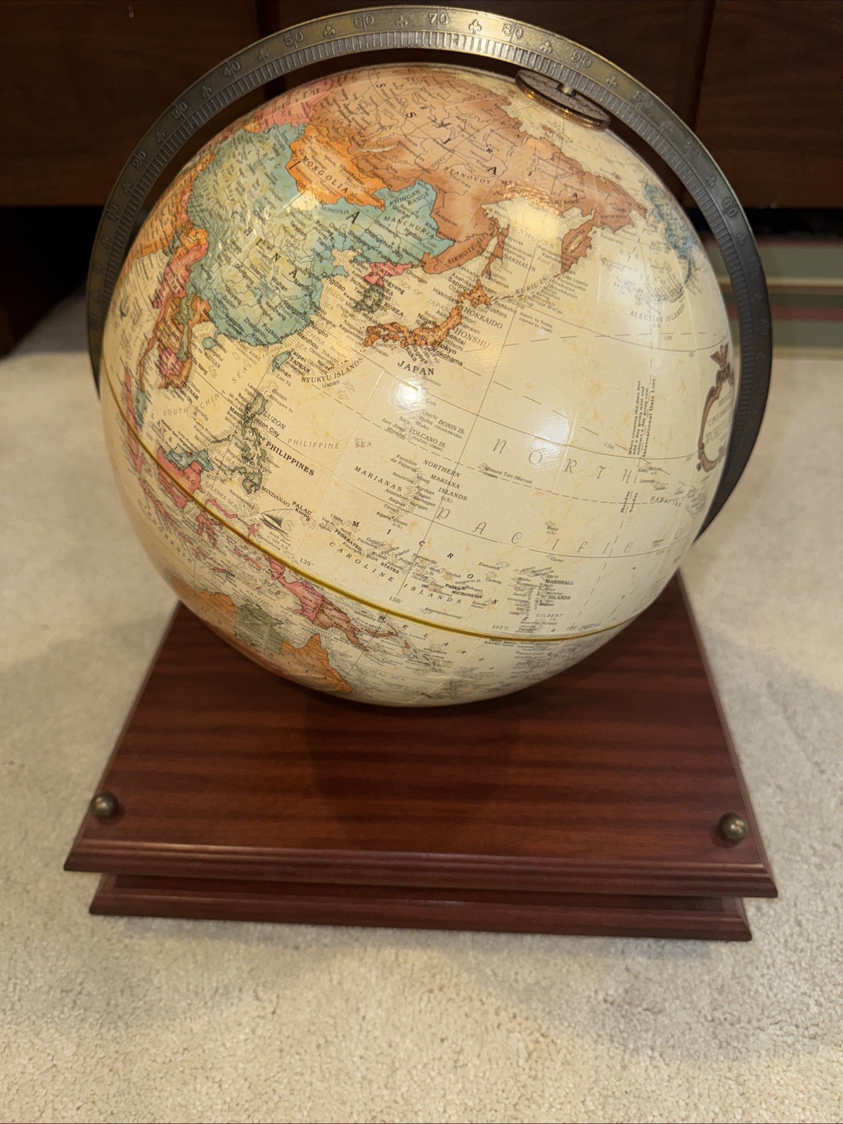 Beautiful display globe on two-tiered base