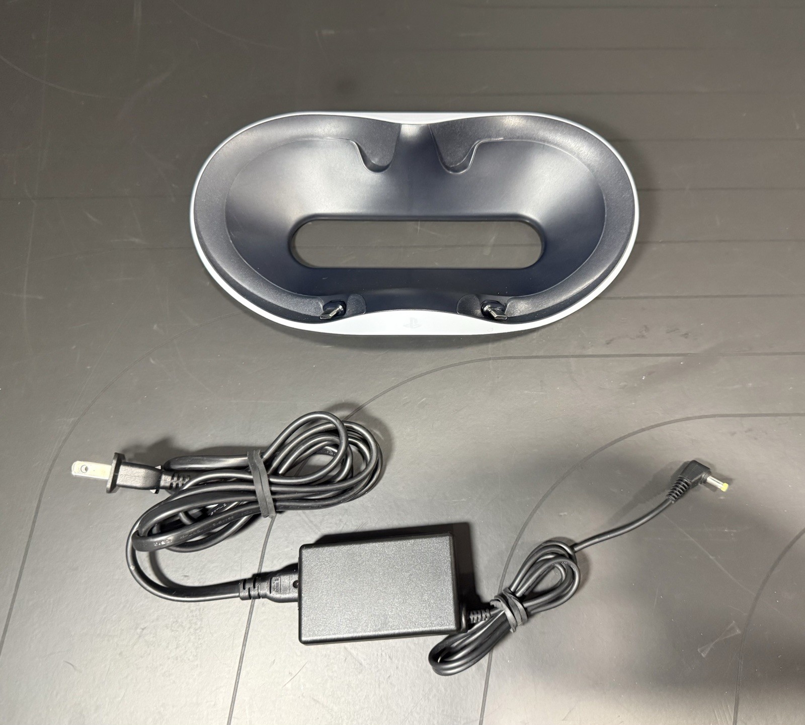 Sony PS VR2 Sense Controller Charging Station CFI-ZSS1 w/ Adapter Untested