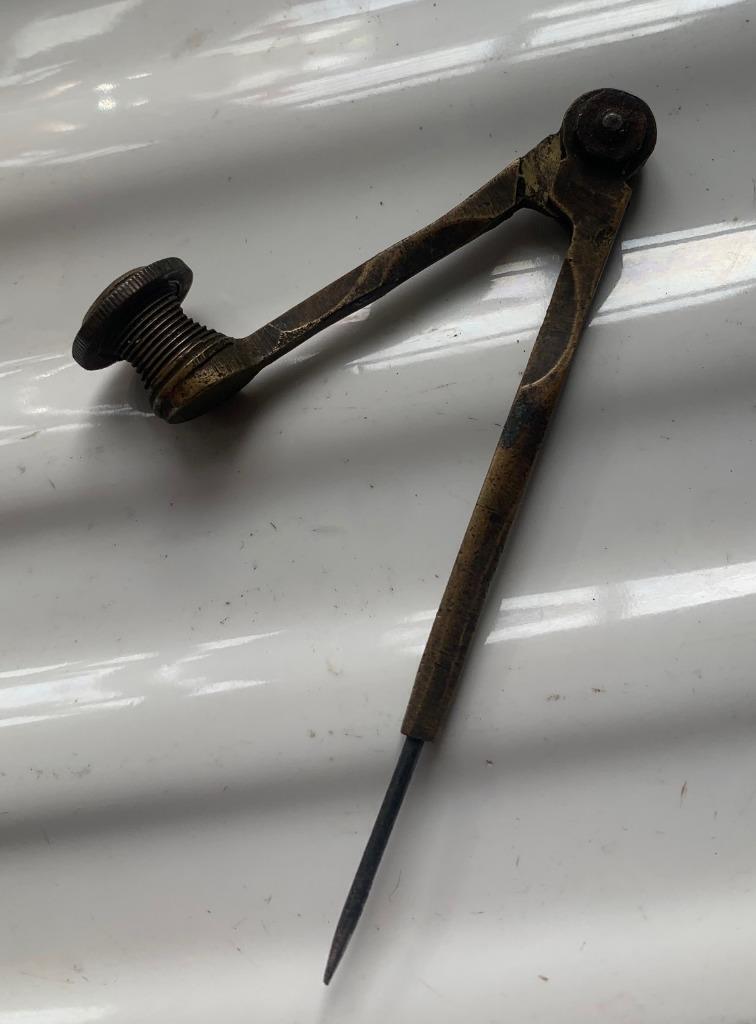 Antique brass drawing compass
