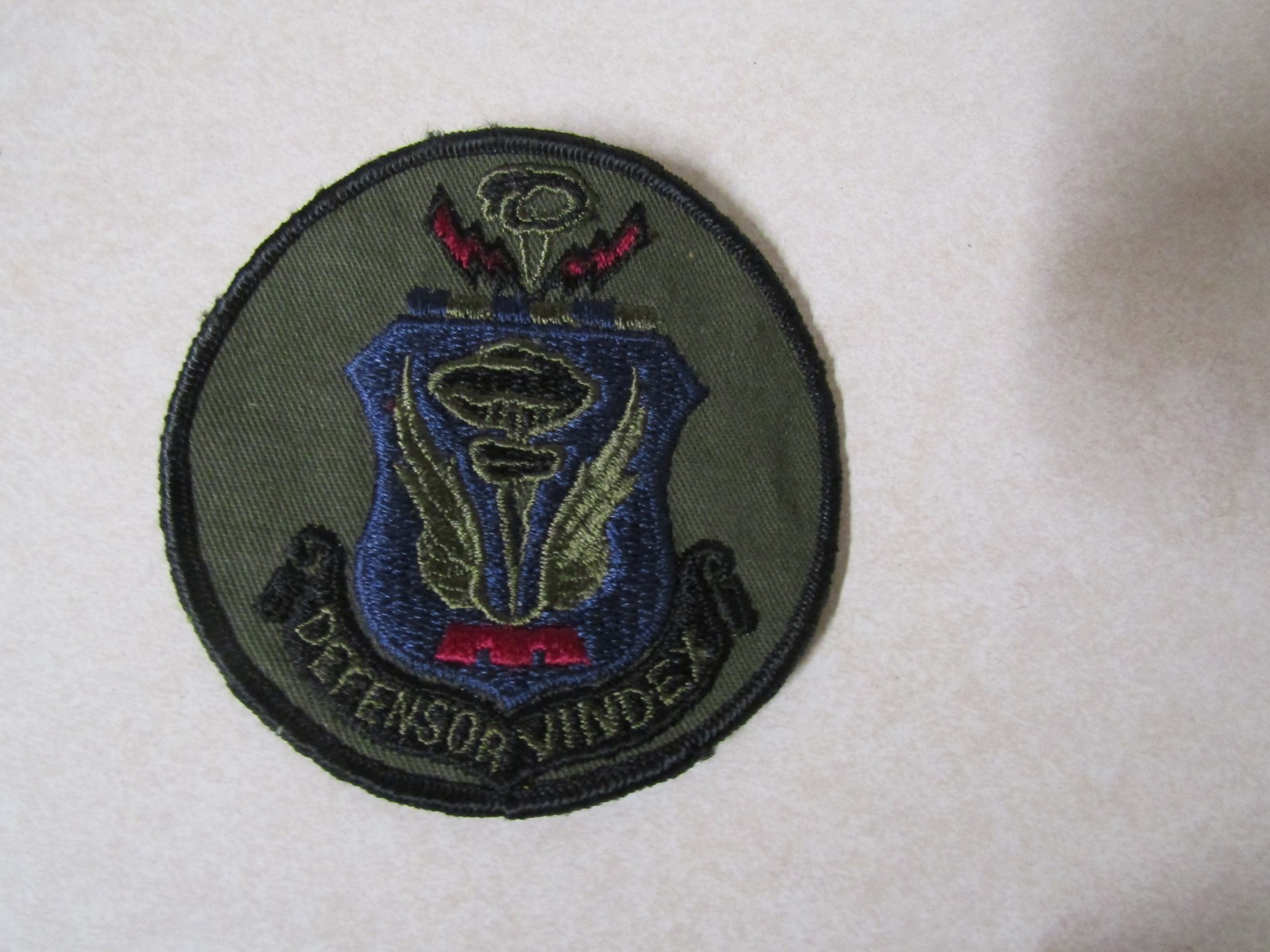 MILITARY PATCH UNSURE 509TH BOMBARDMENT WING WHITEMAN AFB DEFENSOR VINDEX