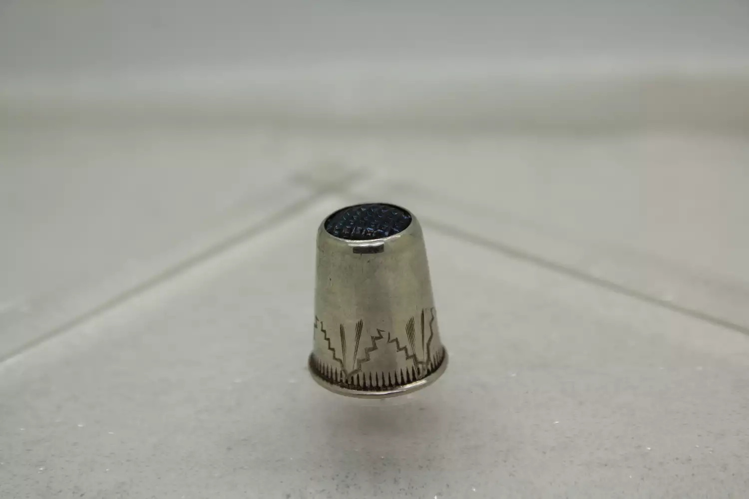Vintage .925 S.S. NATIVE AMERICAN DESIGN THIMBLE size 9 #