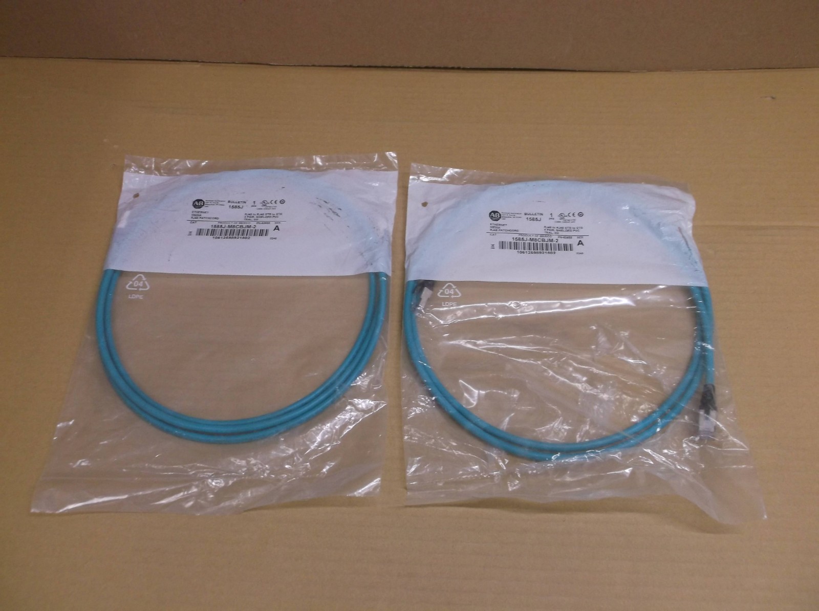 1585J-M8CBJM-2 A Allen Bradley NEW In Box Cable Corset 1585JM8CBJM2 A