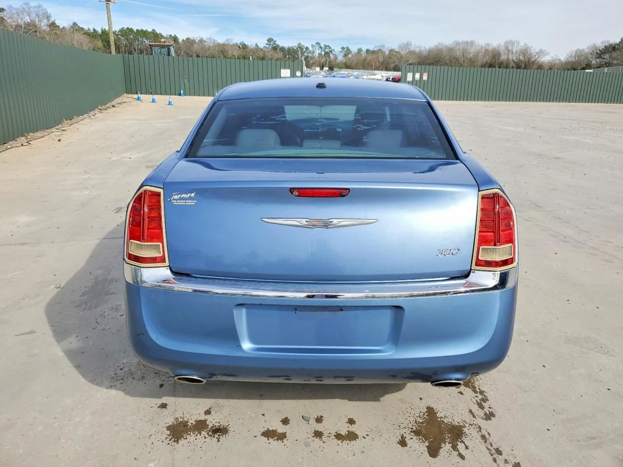 300 2011 Glove Box 4983856