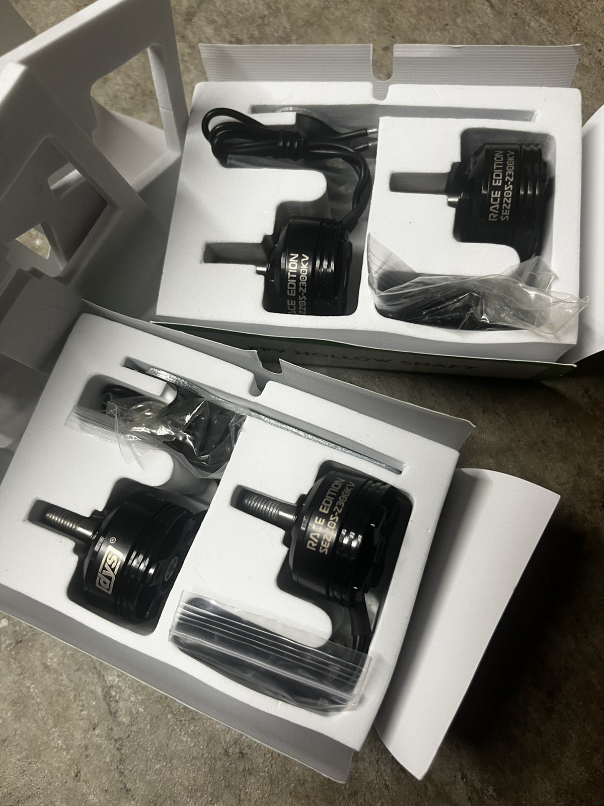 DYS FPV SE2205 2300kv CW Brushless Motor New, unopened Lot of 4