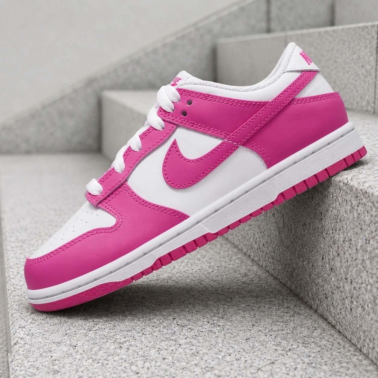 Nike Dunk Low Laser Fuchsia FB9108-102 PS New