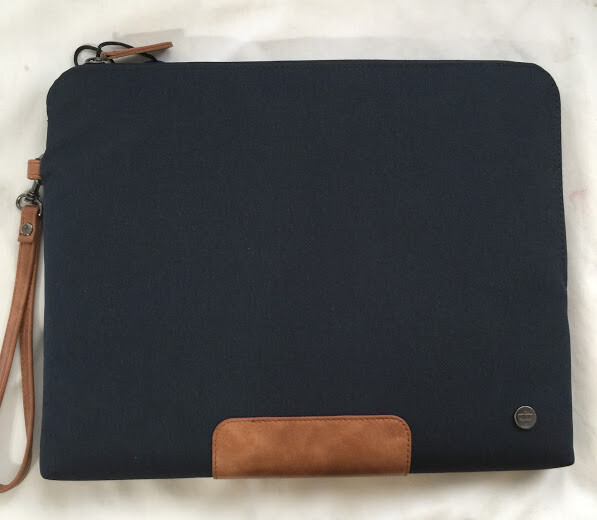 PKG - Sleeve for 14" Laptop -BLACK Model: PKG LS04-NV01TN