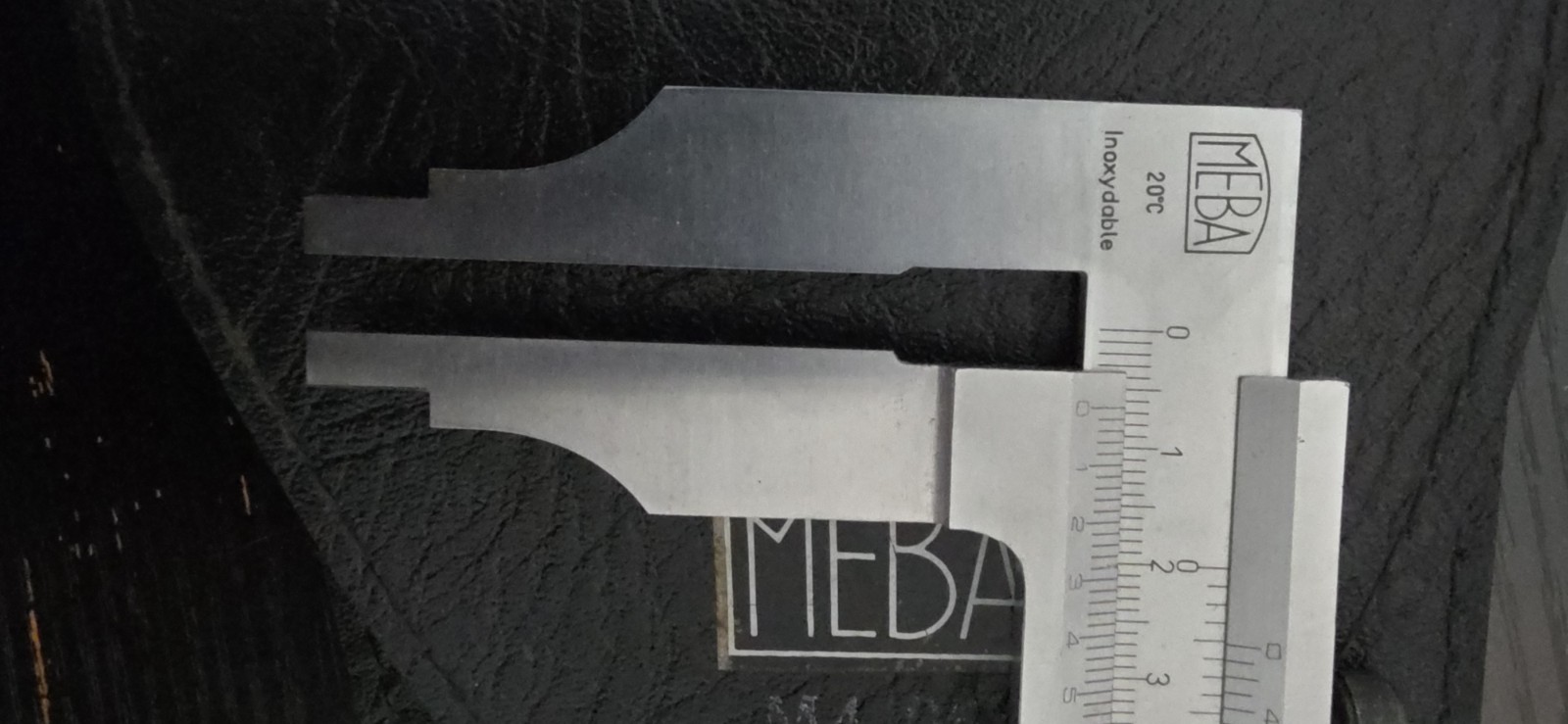 MEBA Caliper 9"
