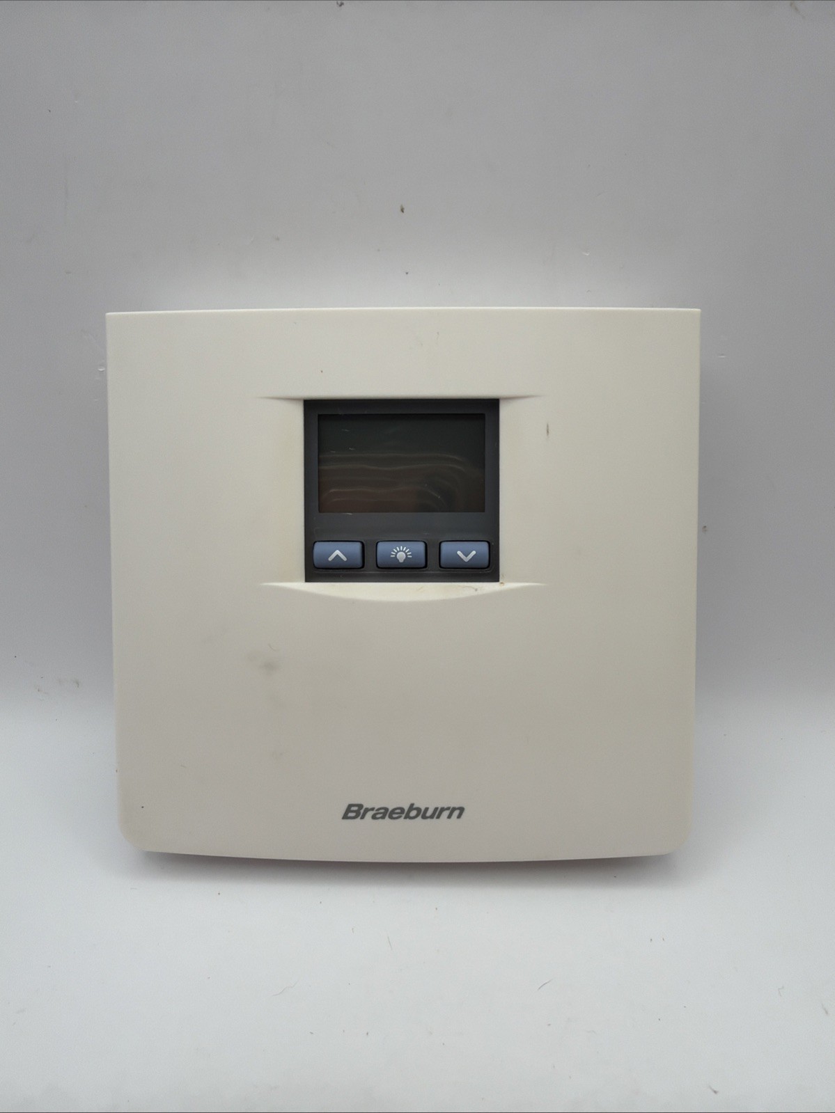 Braeburn 5000 5-2 Day Programmable Single Stage Heat/Cool Digital ThermostatOpen