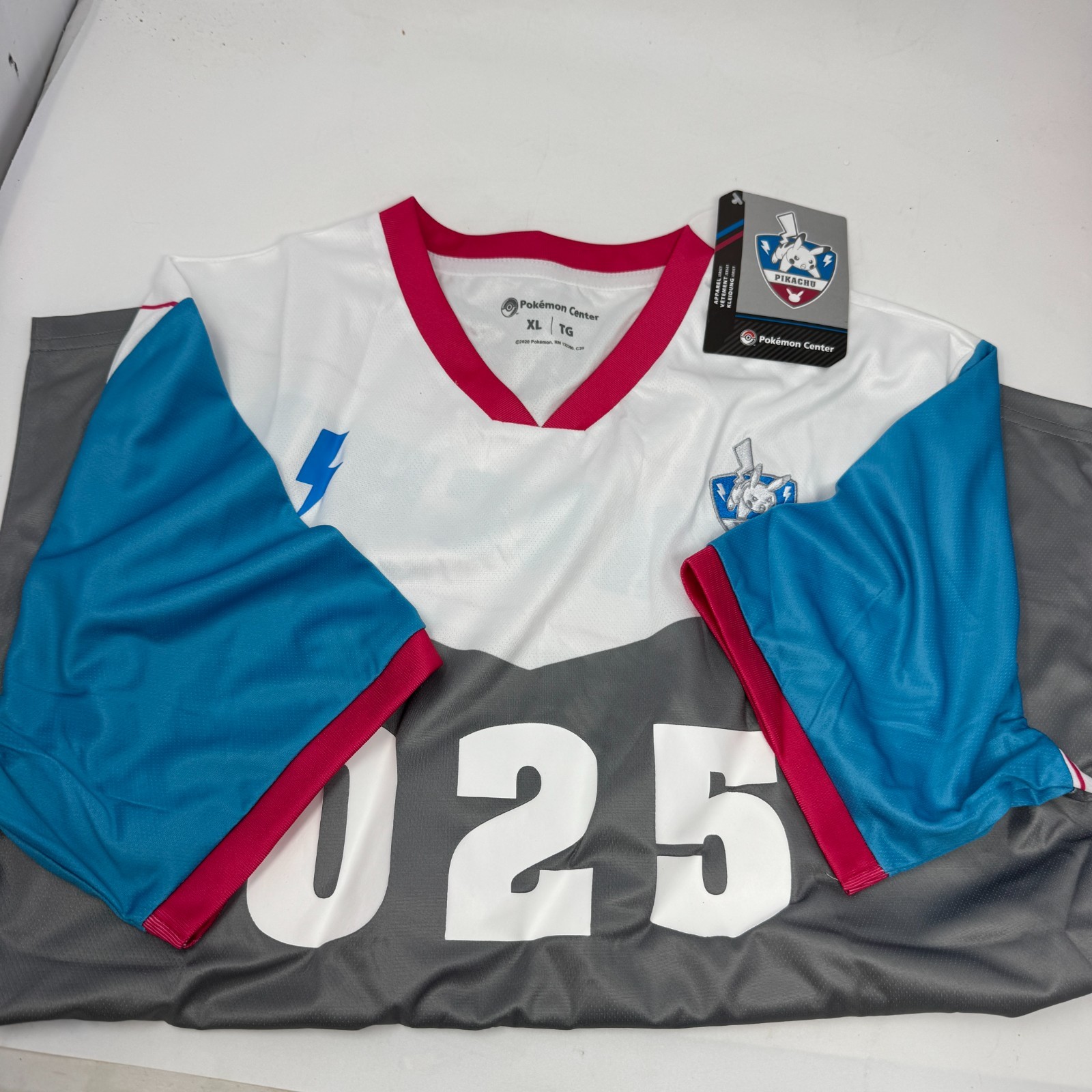 Brand New 025 Pikachu Pokémon Sports Jersey - Adult XL Pokemon