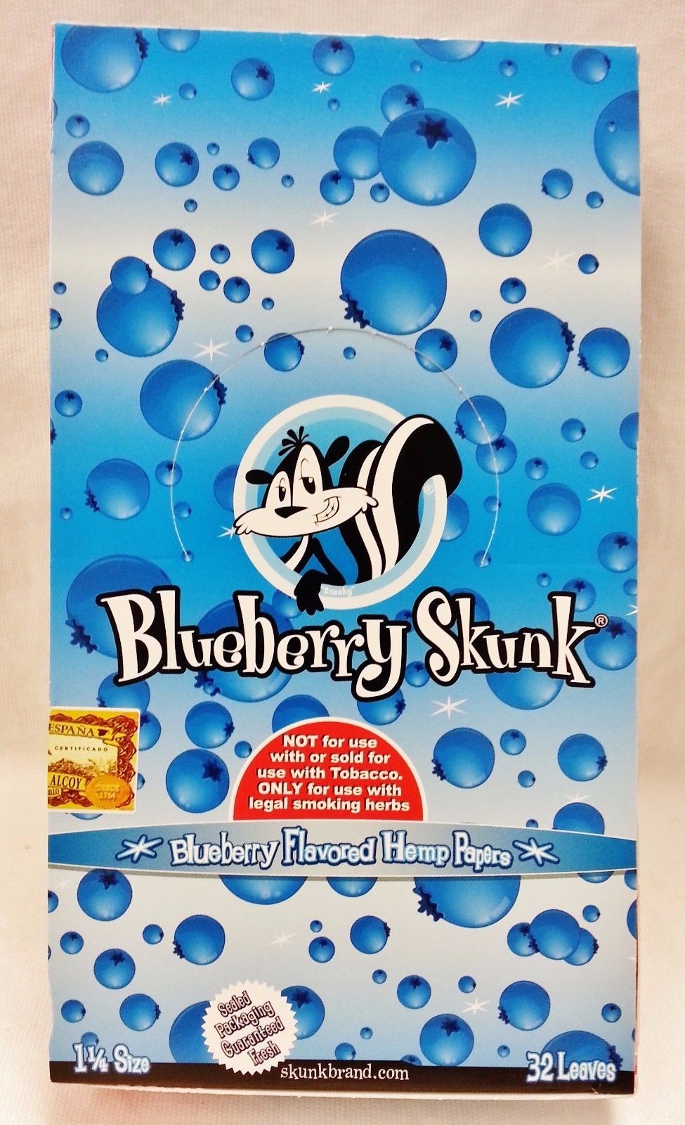Full Box Skunk Brand 1 1/4 Blueberry Flavored Rolling Papers 32 Per Pack