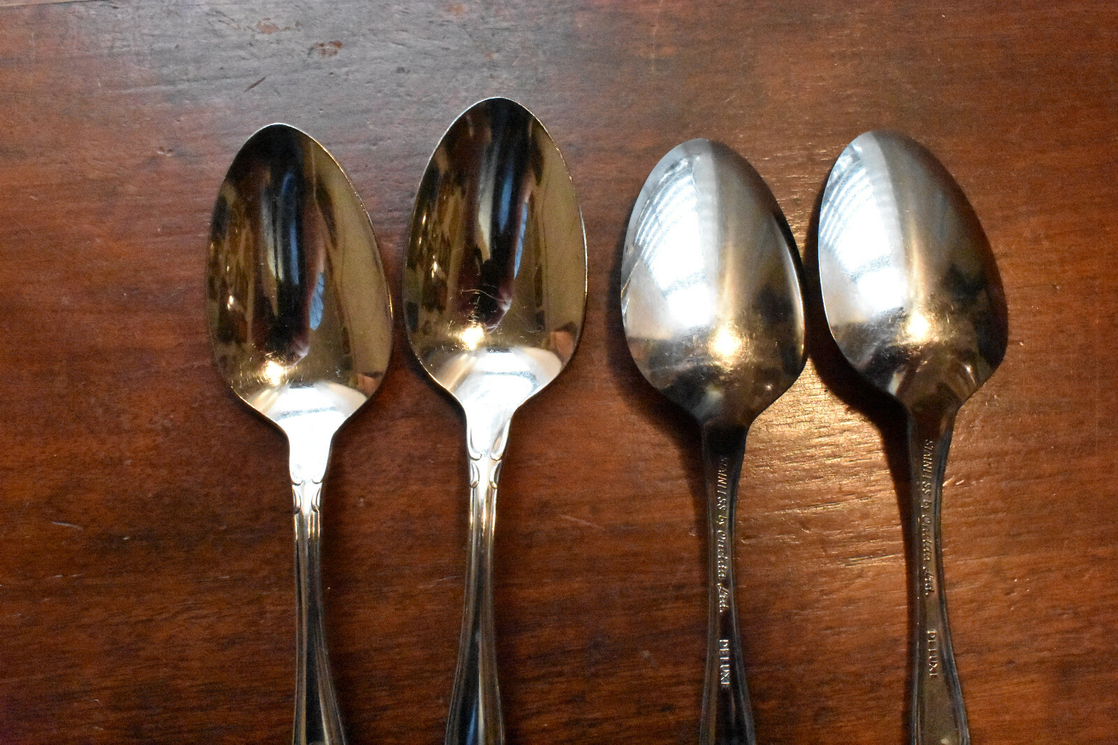 Lot 4 TEASPOONS Oneida Ltd Strathmore stainless Classic Flatware