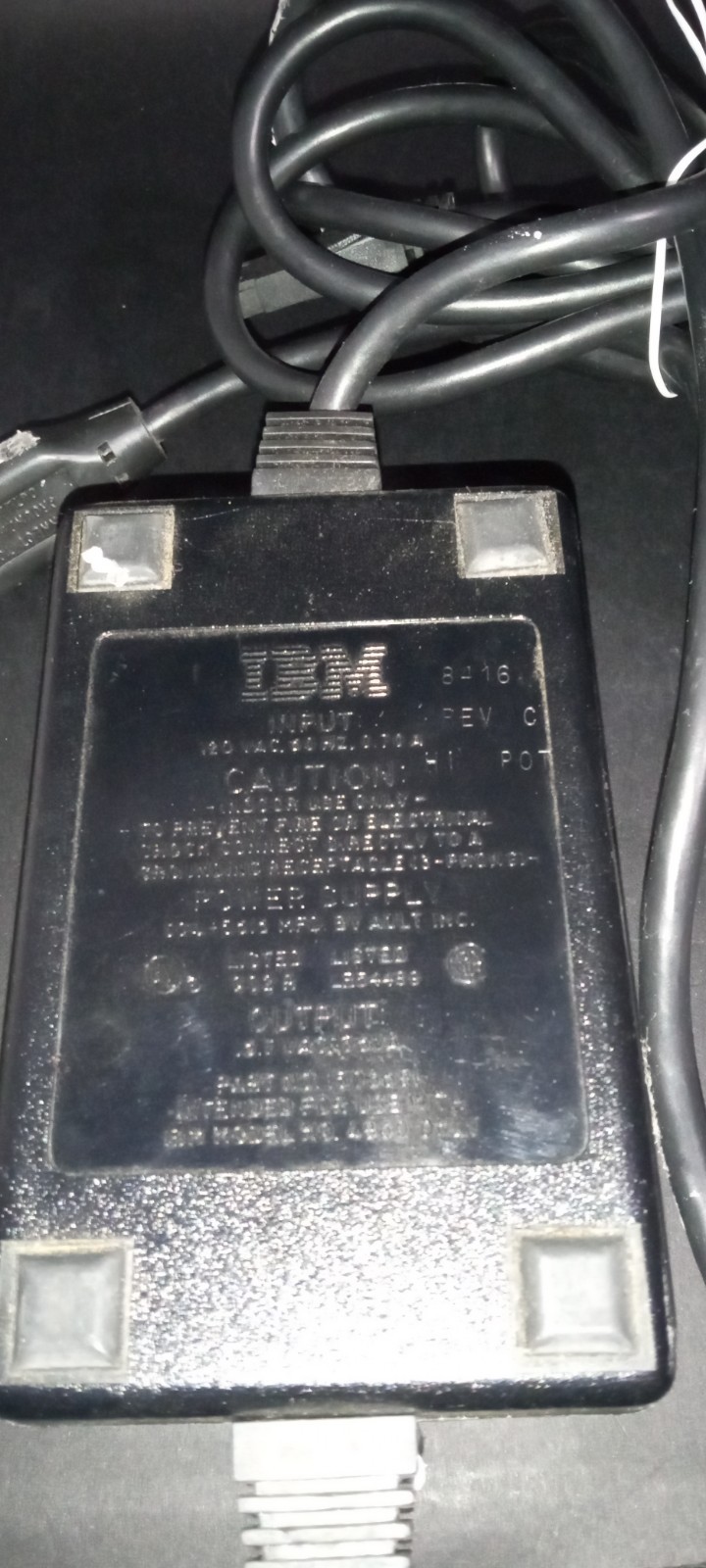 1983 IBM PC Jr 4860 Vintage Computer Turns on...LOOK