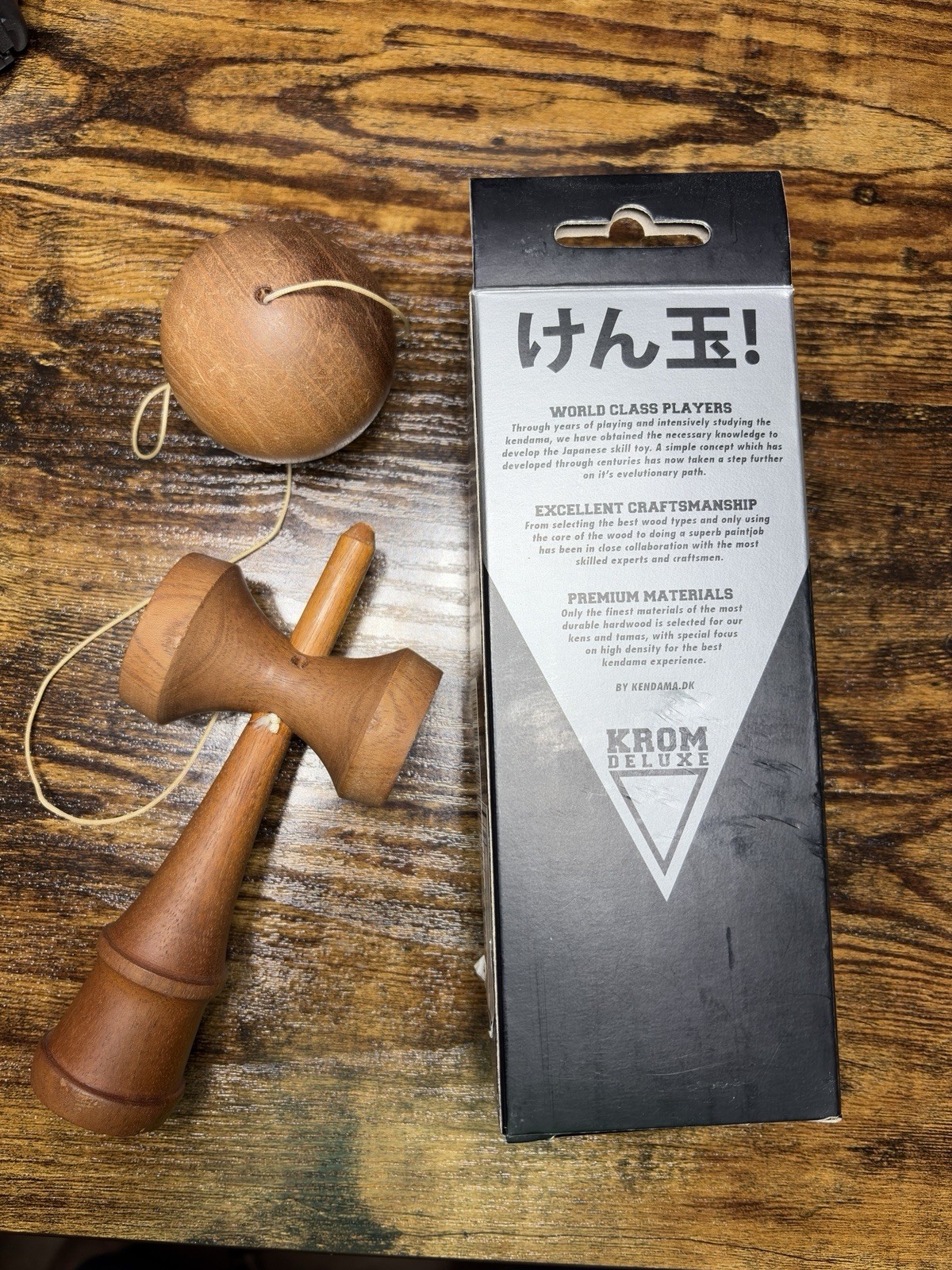 Krom White Donut Vintage Kendama RARE Original Complete!