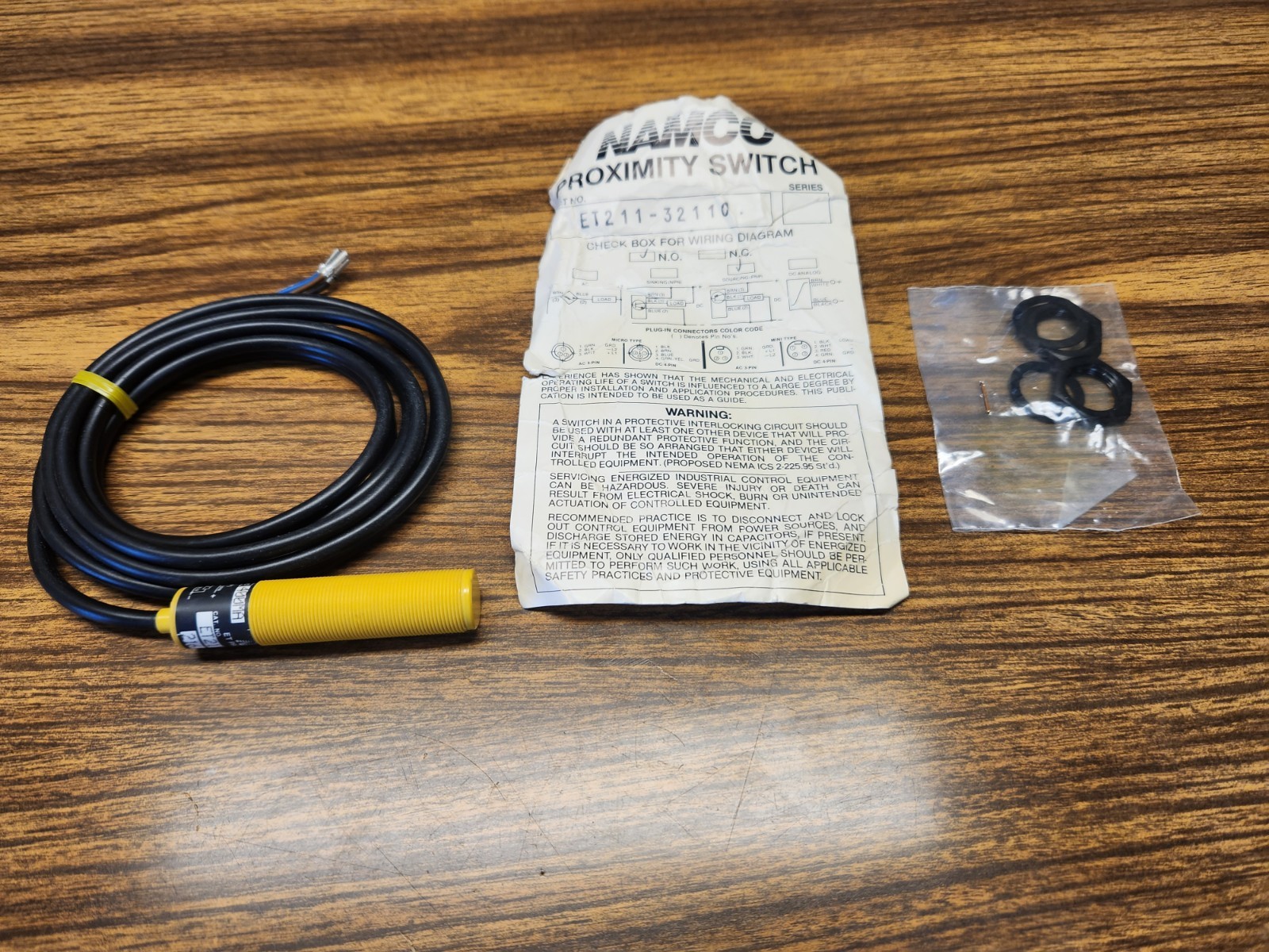 namco proximity switch. et211-32110. # O