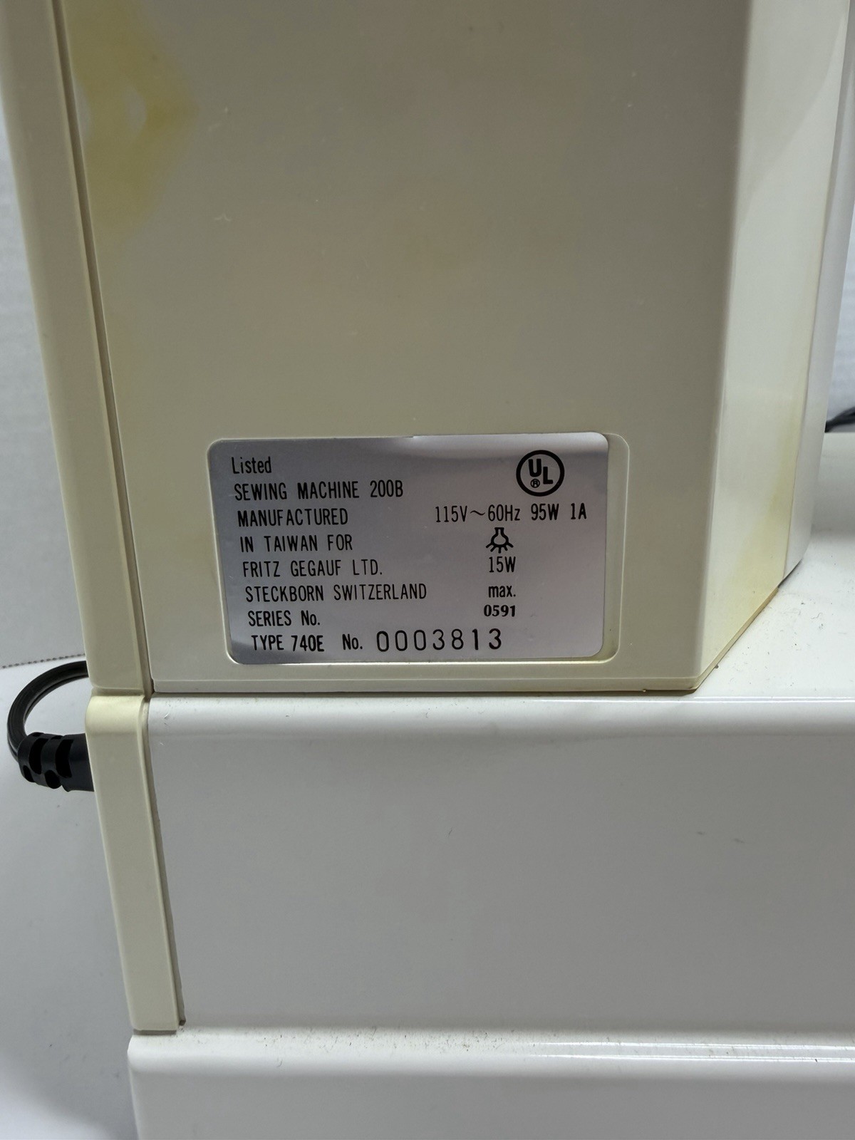 Bernette 740E Sewing Machine Working Comes With Instructions and Accessories