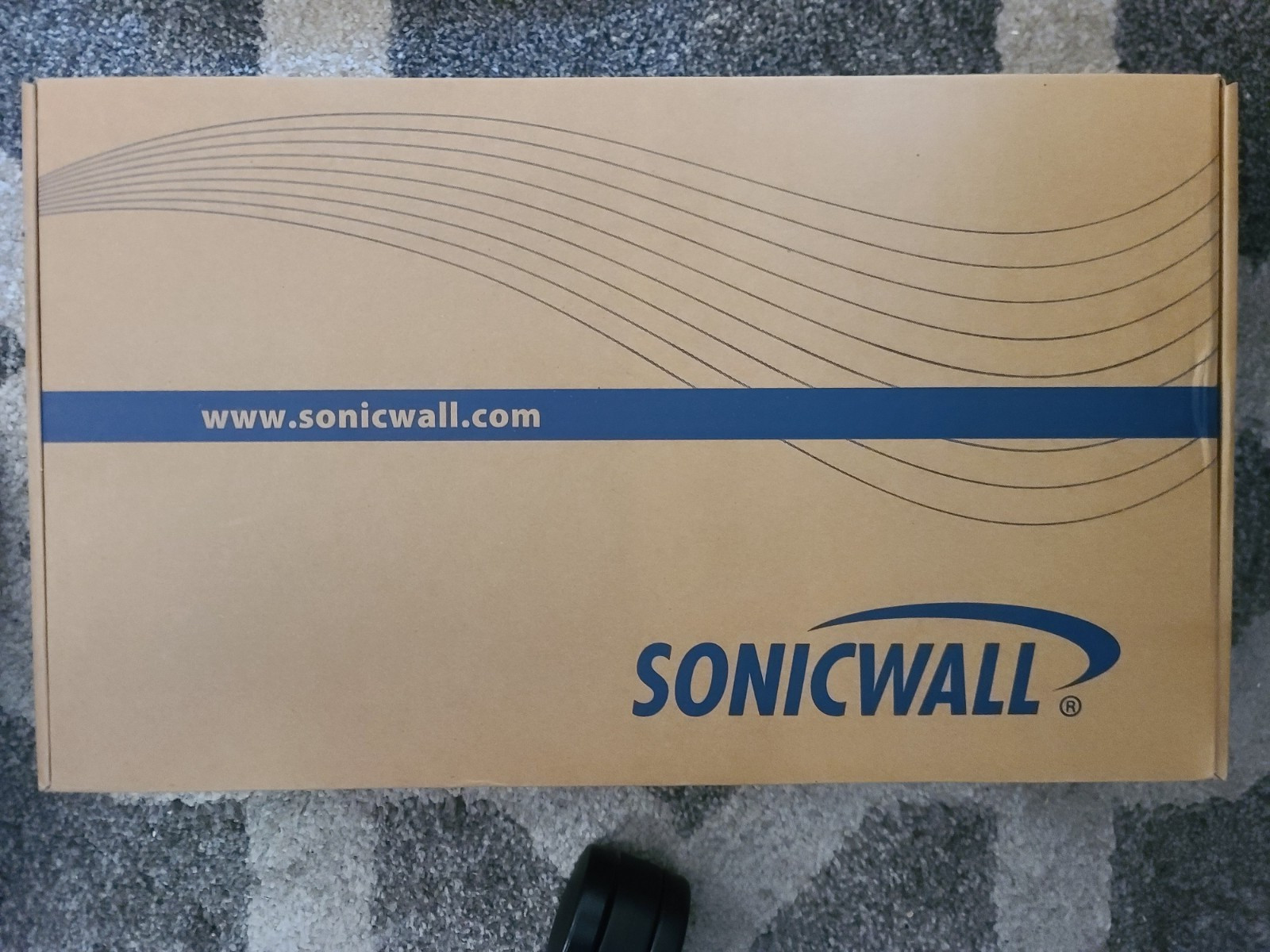 SONICWALL NSA 220 Firewall Network Security Appliance APL24-08E w/ Power Adapter
