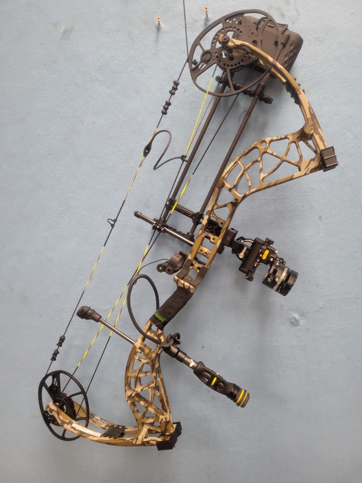 Bear THP Adapt 2 Plus HP Sync RTH Compound Bow Package LH