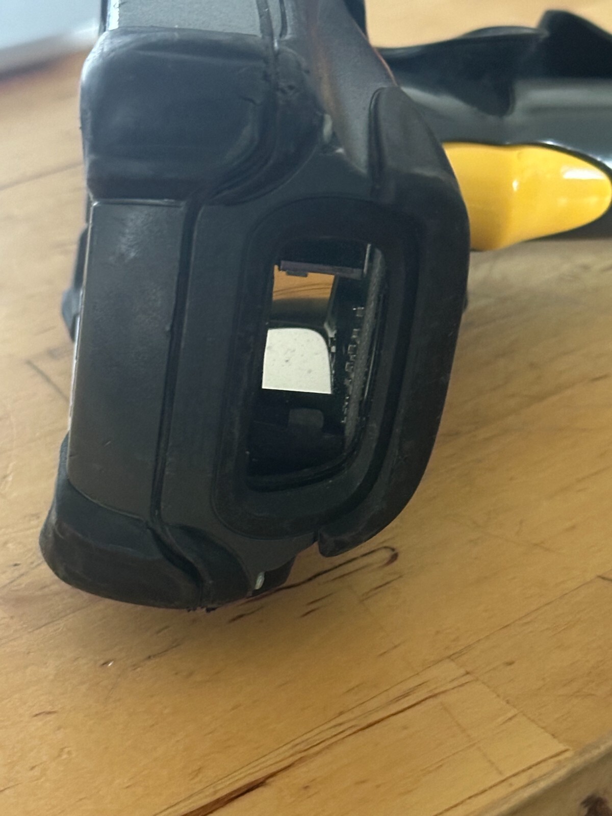 Symbol Motorola MC9090-GJ0JBJGA2WW Handheld Barcode Scanner With Battery