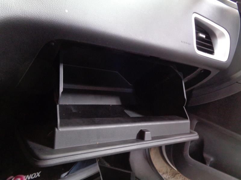 EQUINOX   2013 Glove Box 1166846