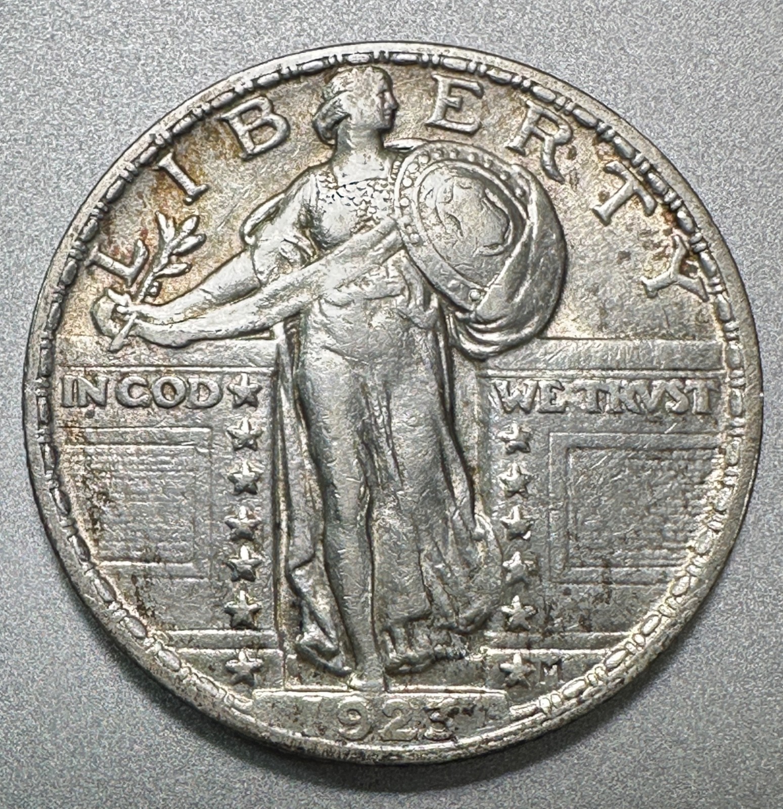 1923  STANDING LIBERTY QUARTER  AU   #2531
