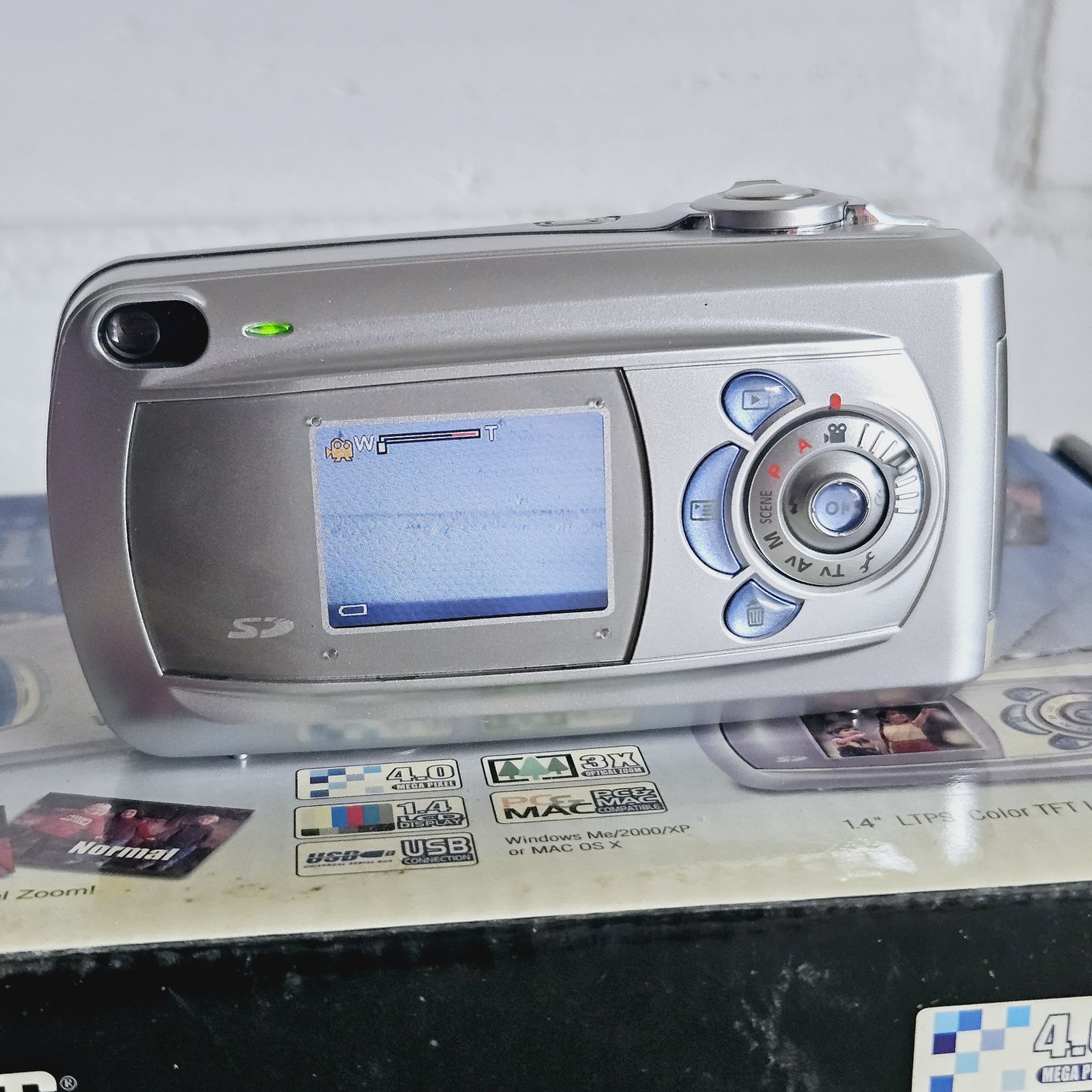 Vivitar Vivicam 3835 4.0MP Compact Digital Camera Silver Boxed Tested & Working