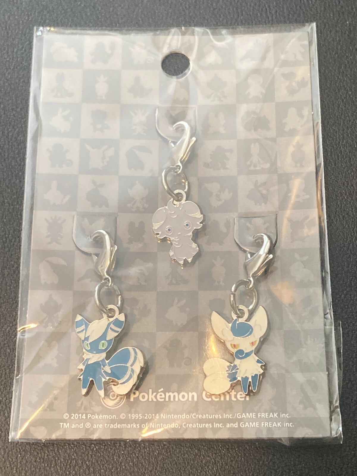 Pokemon Center Espurr Meowstic Male Female Metal Keychain Charm Clip Sealed New