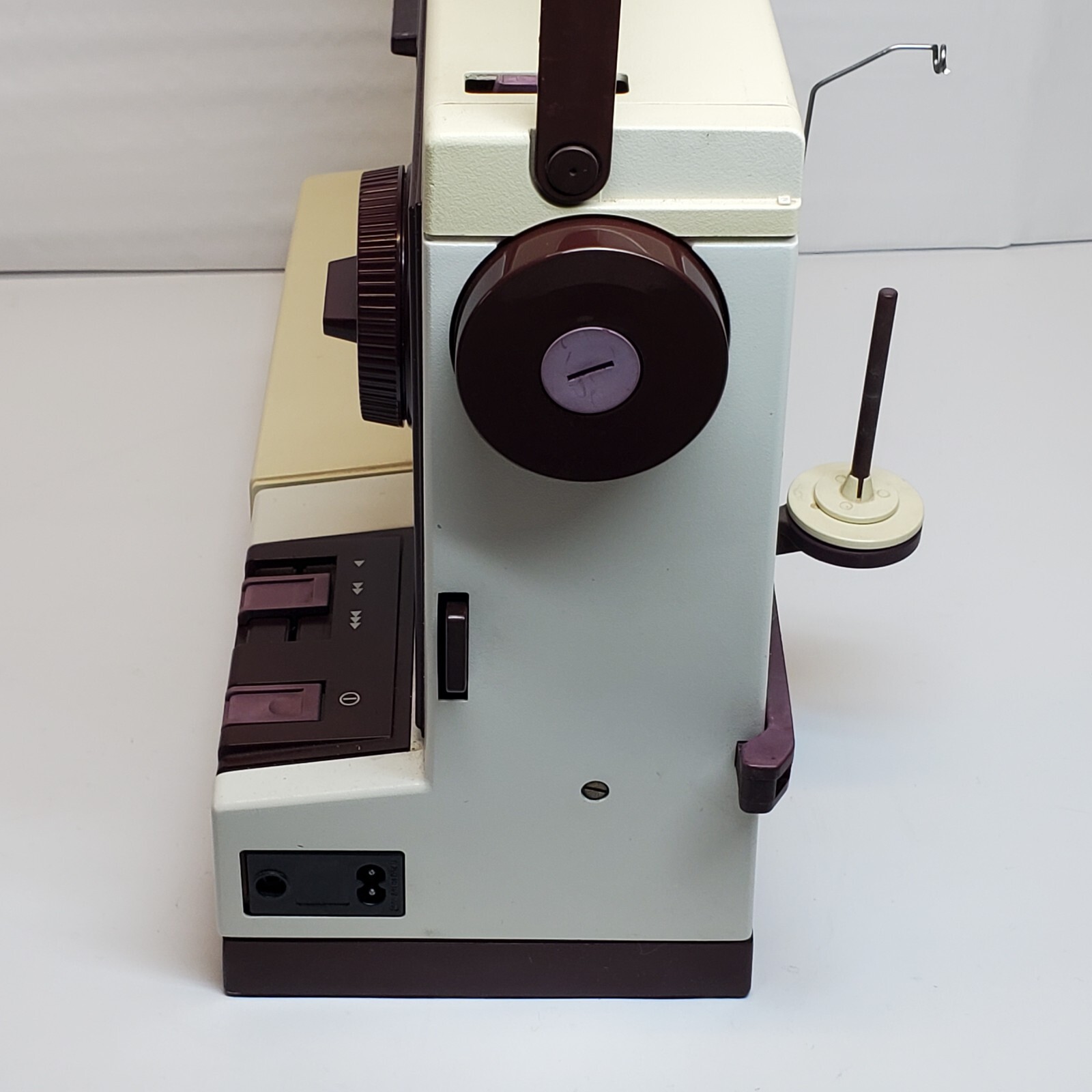 PFAFF Synchrotronic 1229 Sewing Machine AS-IS Read Condition