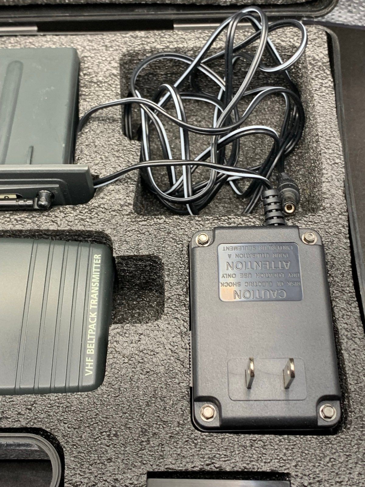 Samson VR3TD True Diversity Receiver, VT3L VHS Beltpack Transmitter,