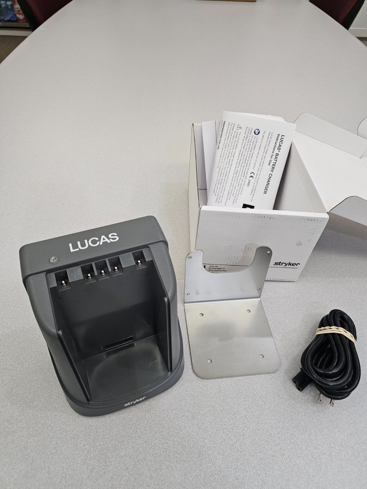 Stryker LUCAS 3 Desktop Battery Charger 11576-000060 - NEW