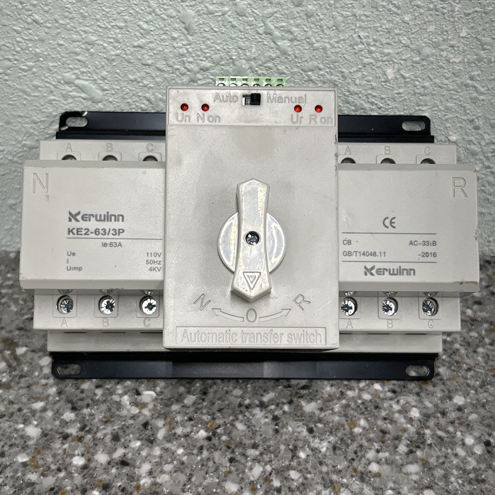 Kerwinn KE2-63/3P 110V 50Hz 4KV Transfer Switch