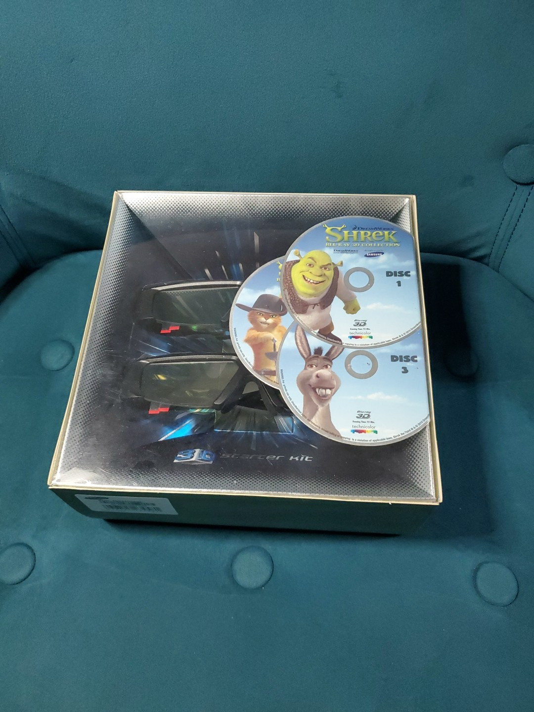 Samsung 3D Starter Kit 2 Pair Glasses Movies Shrek 1-3 Shrek SSG-P2100 Blu-ray